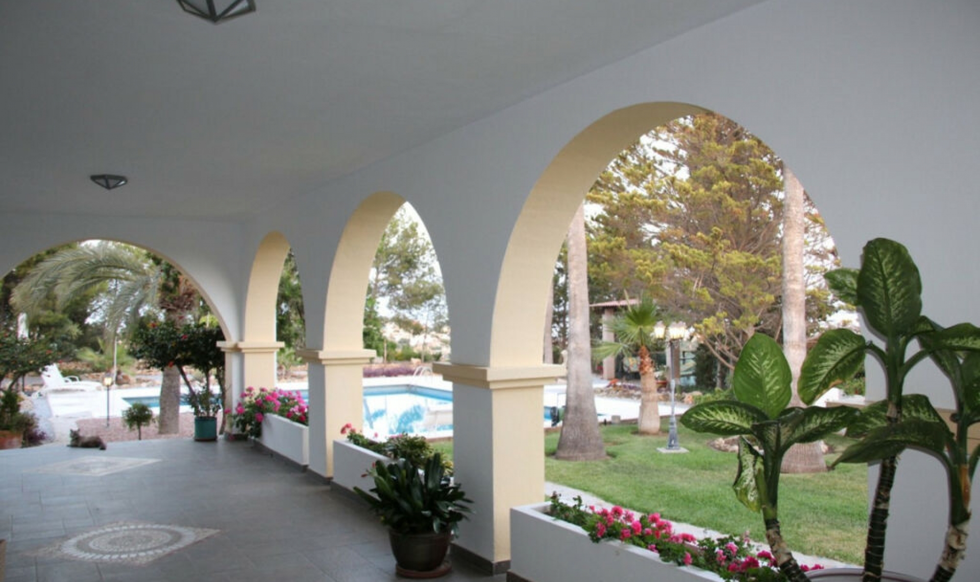 Resale - House -
Benajarafe