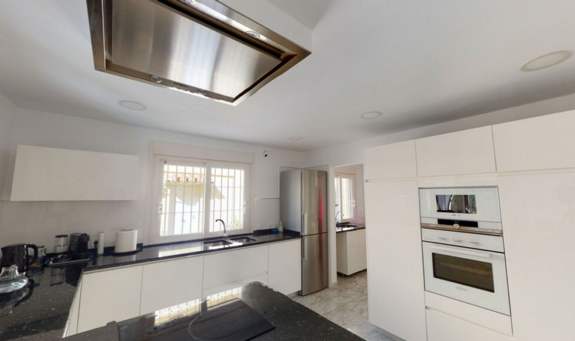 Resale - House -
Benajarafe