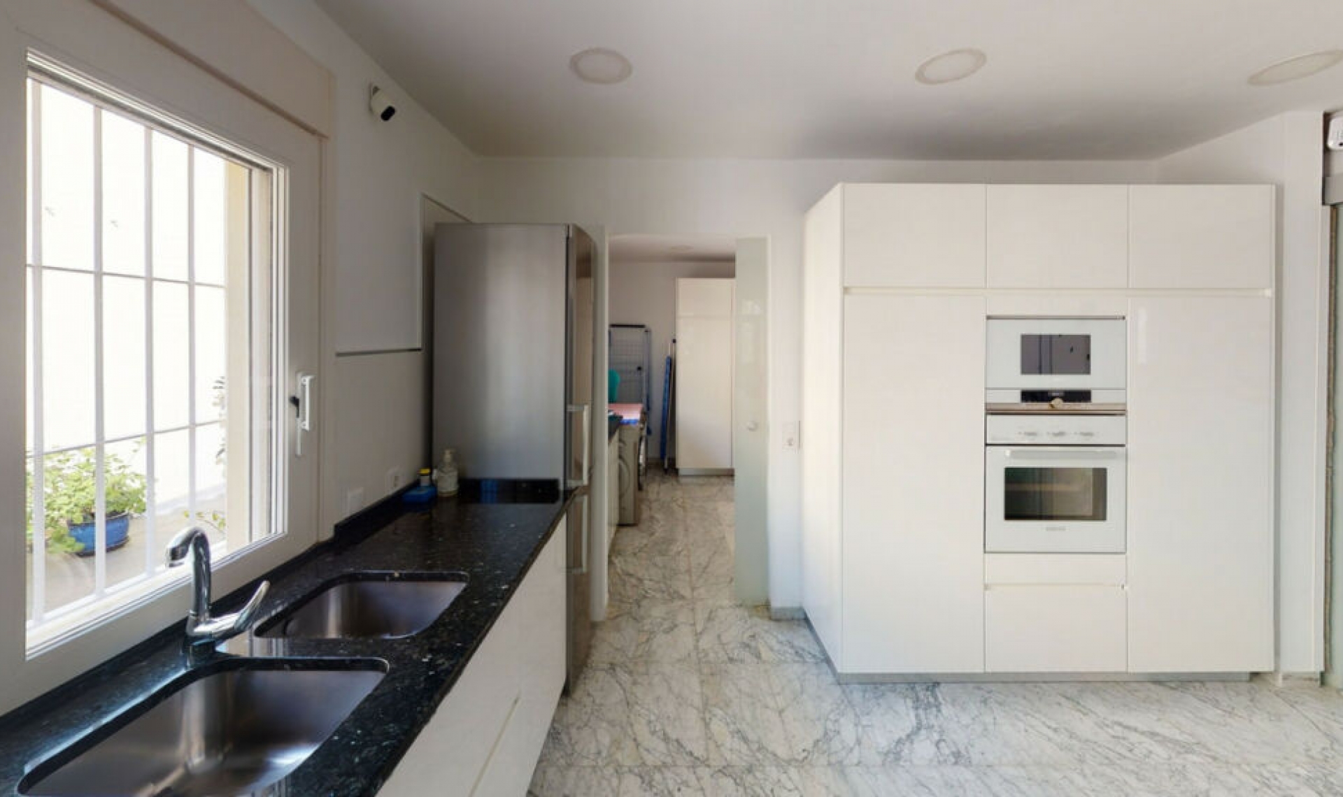 Resale - House -
Benajarafe