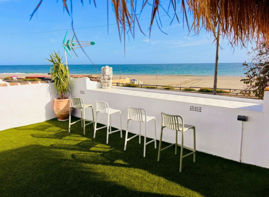 Resale - House -
Benajarafe