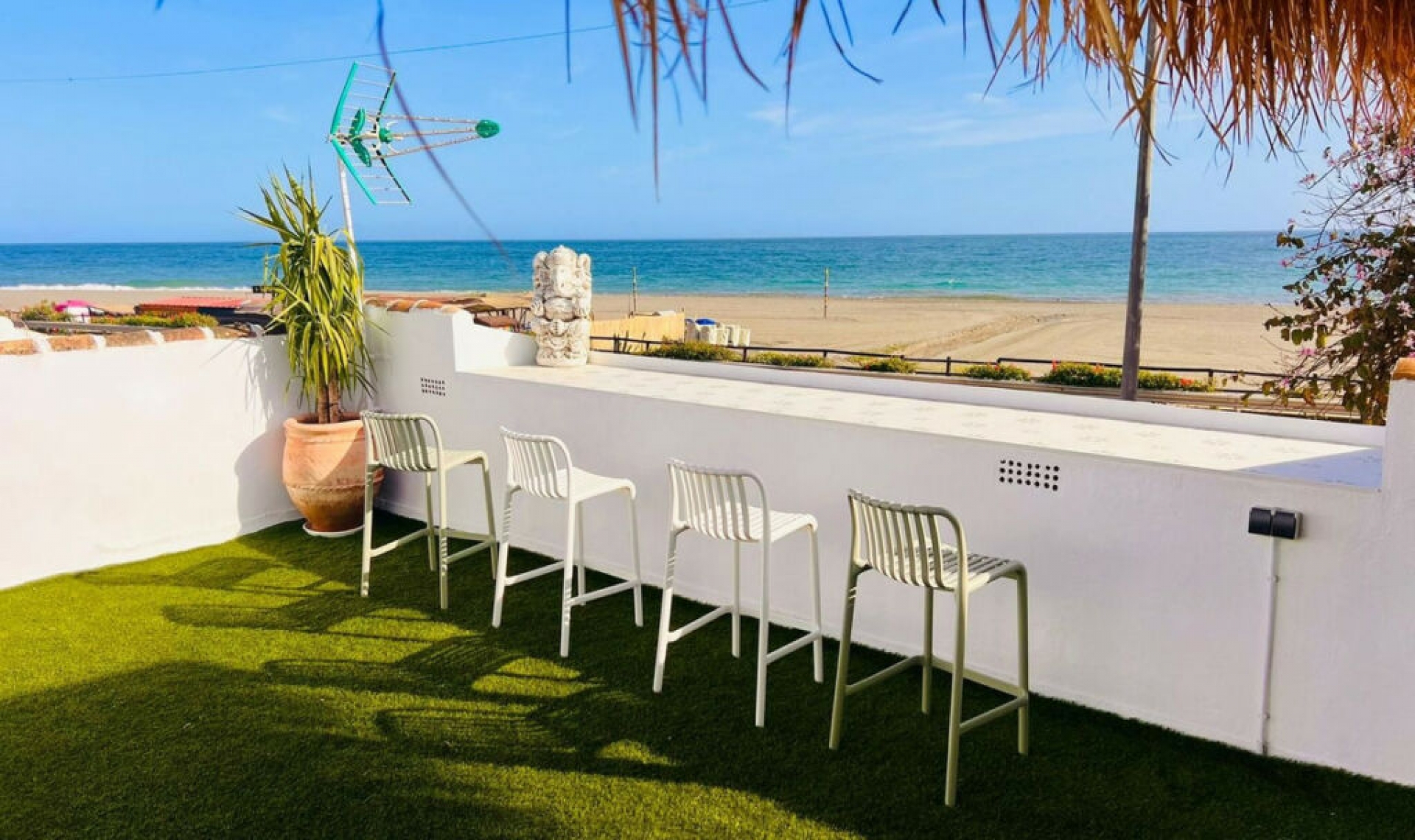 Resale - House -
Benajarafe