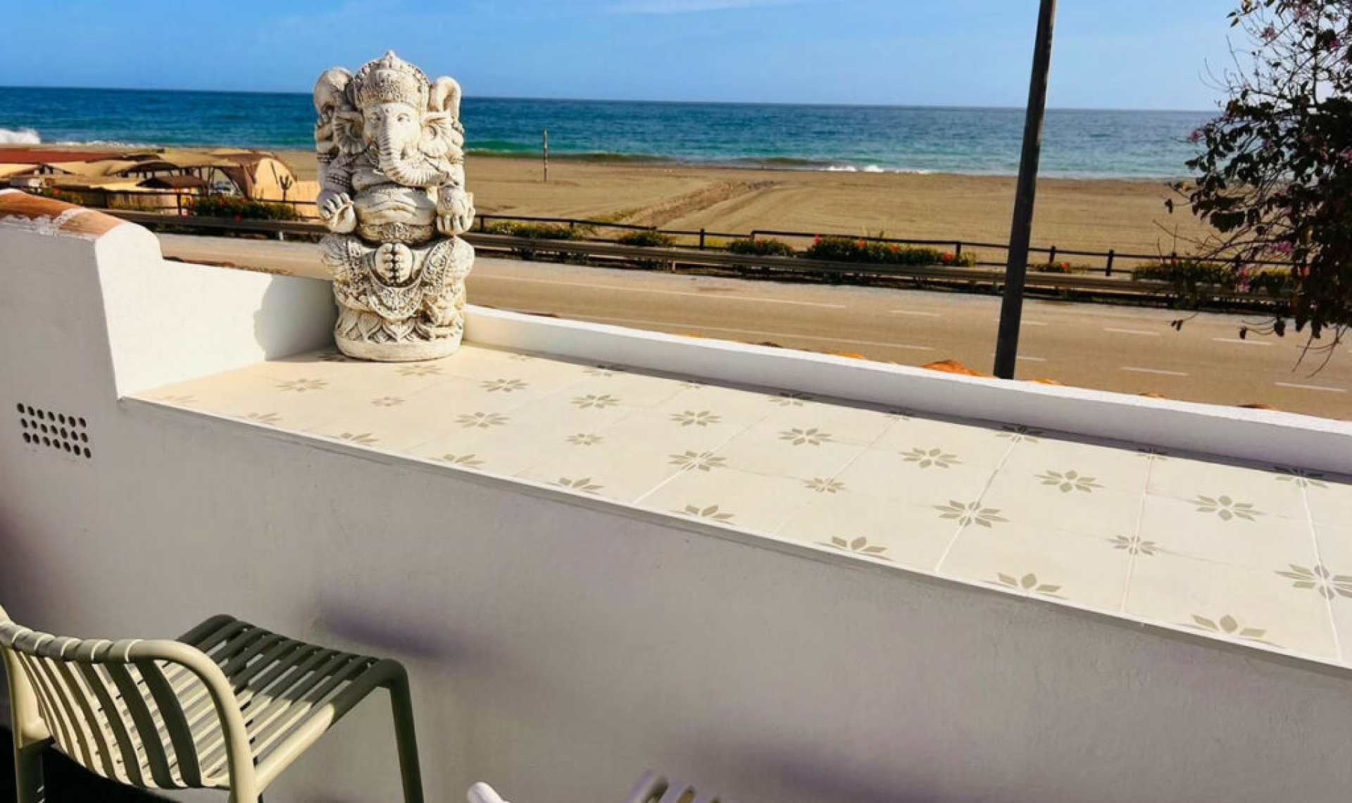 Resale - House -
Benajarafe