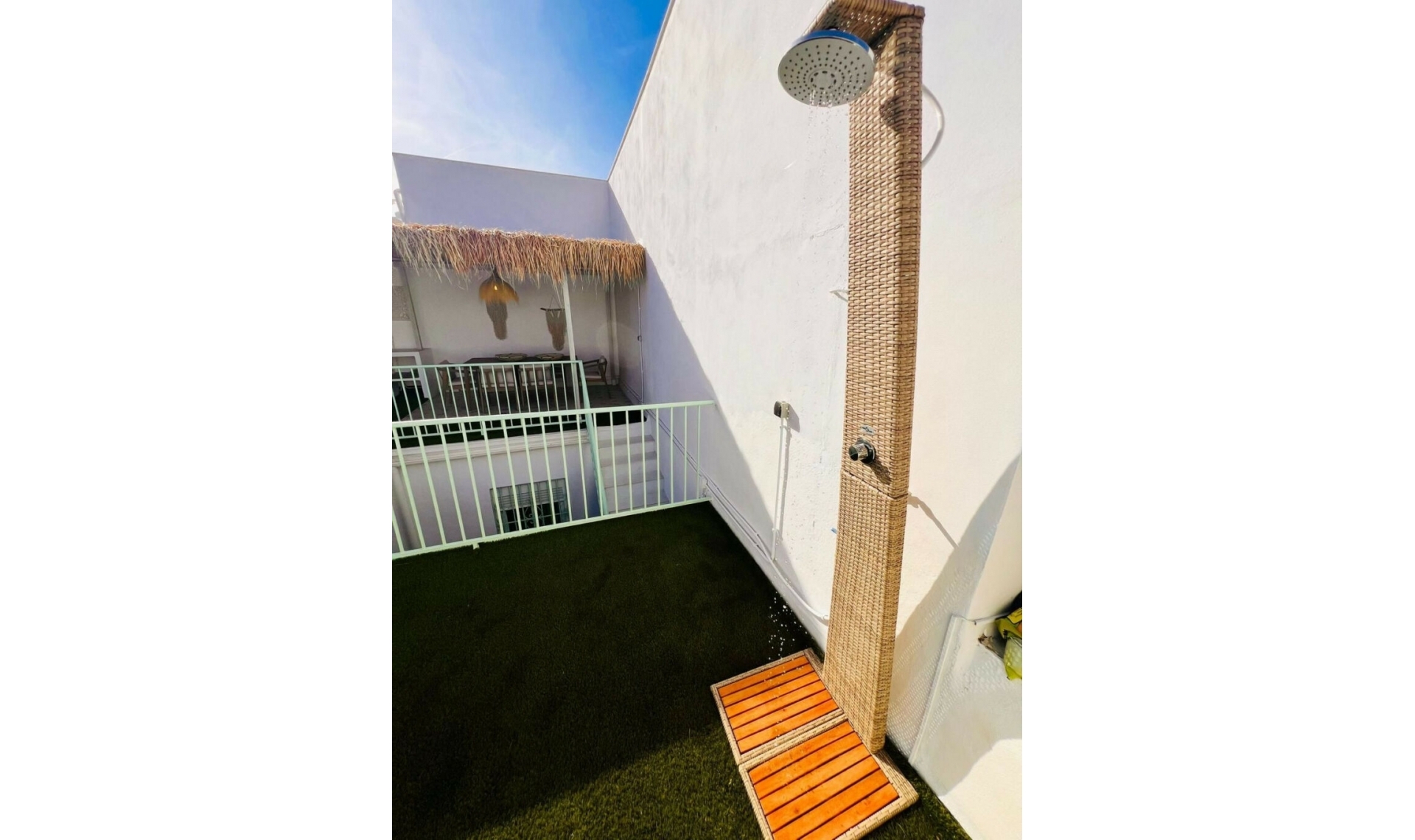 Resale - House -
Benajarafe