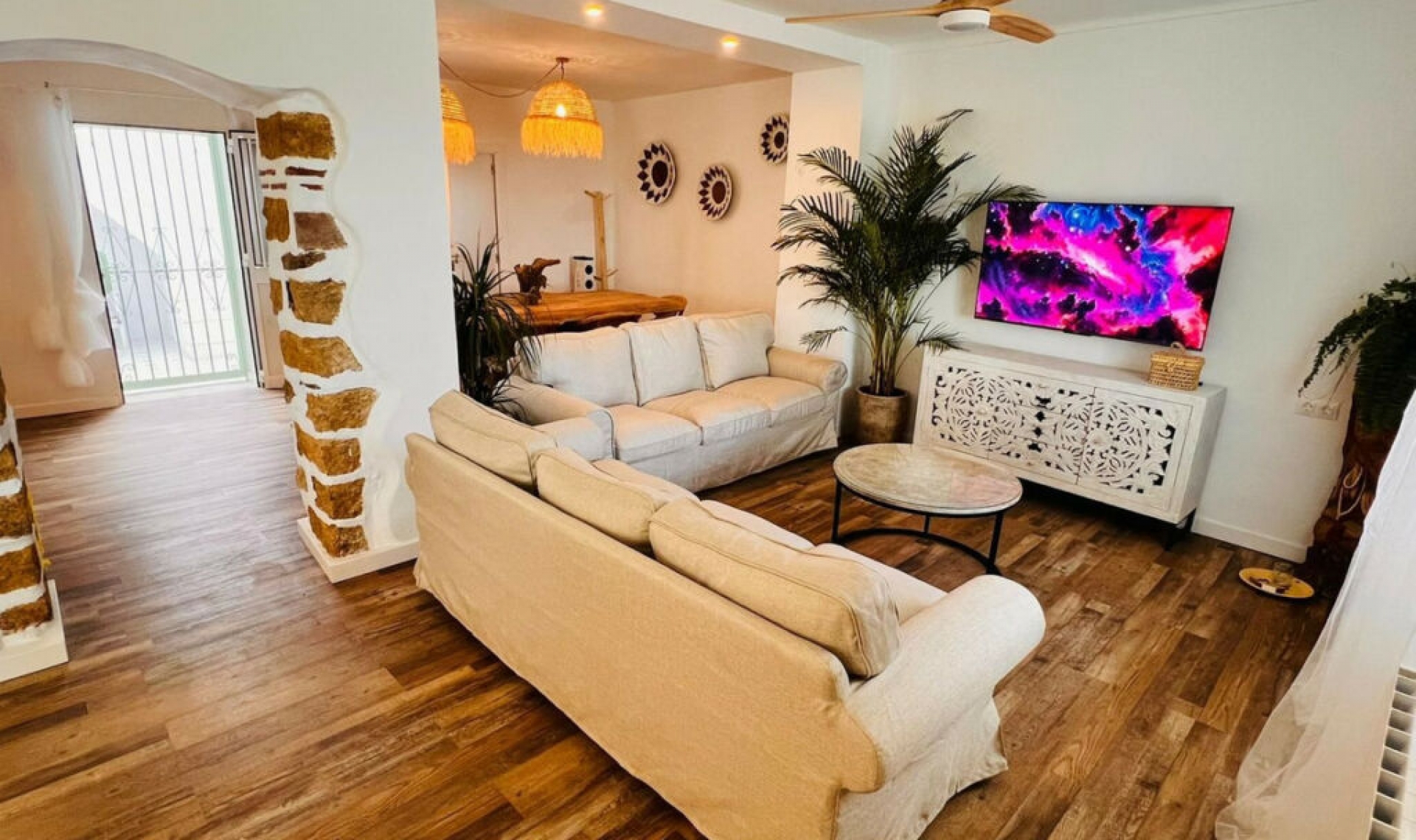 Resale - House -
Benajarafe