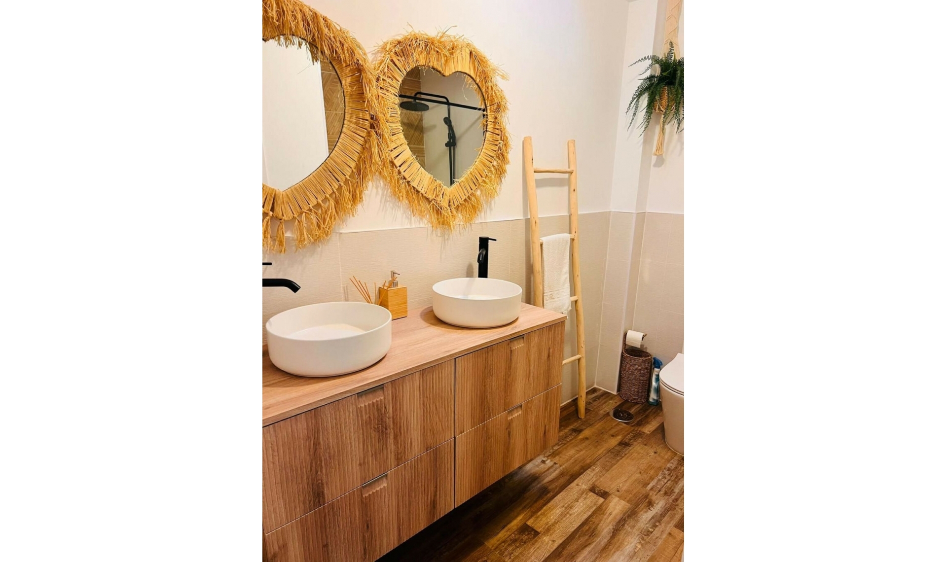 Resale - House -
Benajarafe