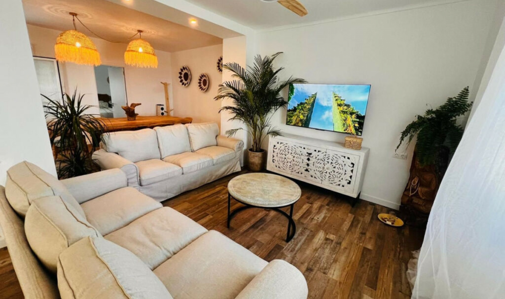 Resale - House -
Benajarafe