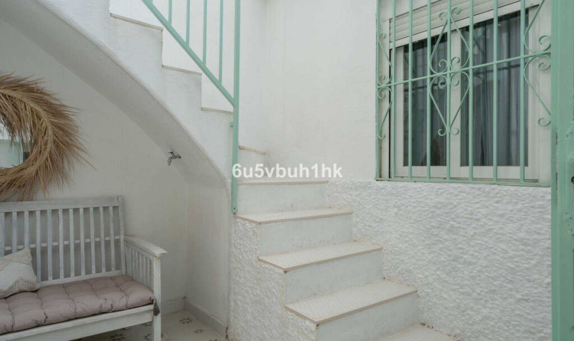 Resale - House -
Benajarafe