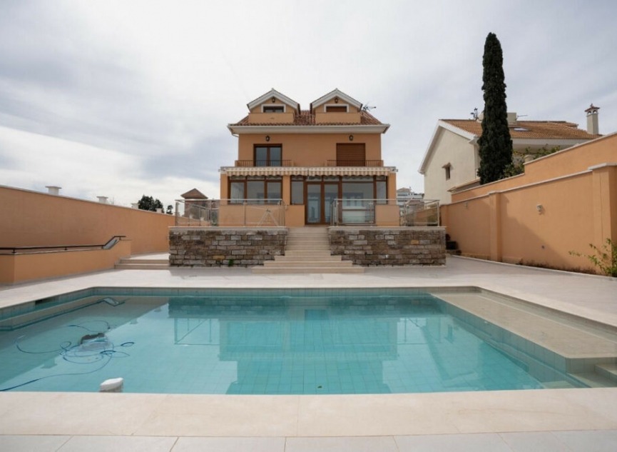 Resale - House -
Benalmadena Costa