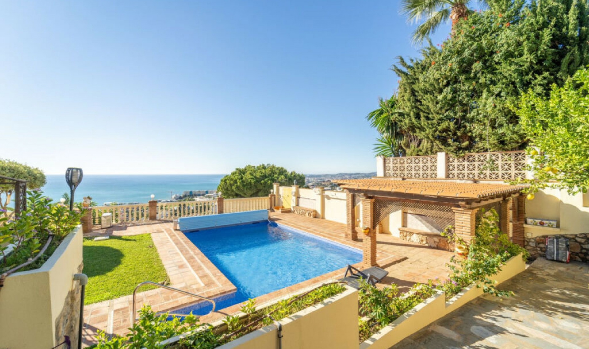 Resale - House -
Benalmadena Costa