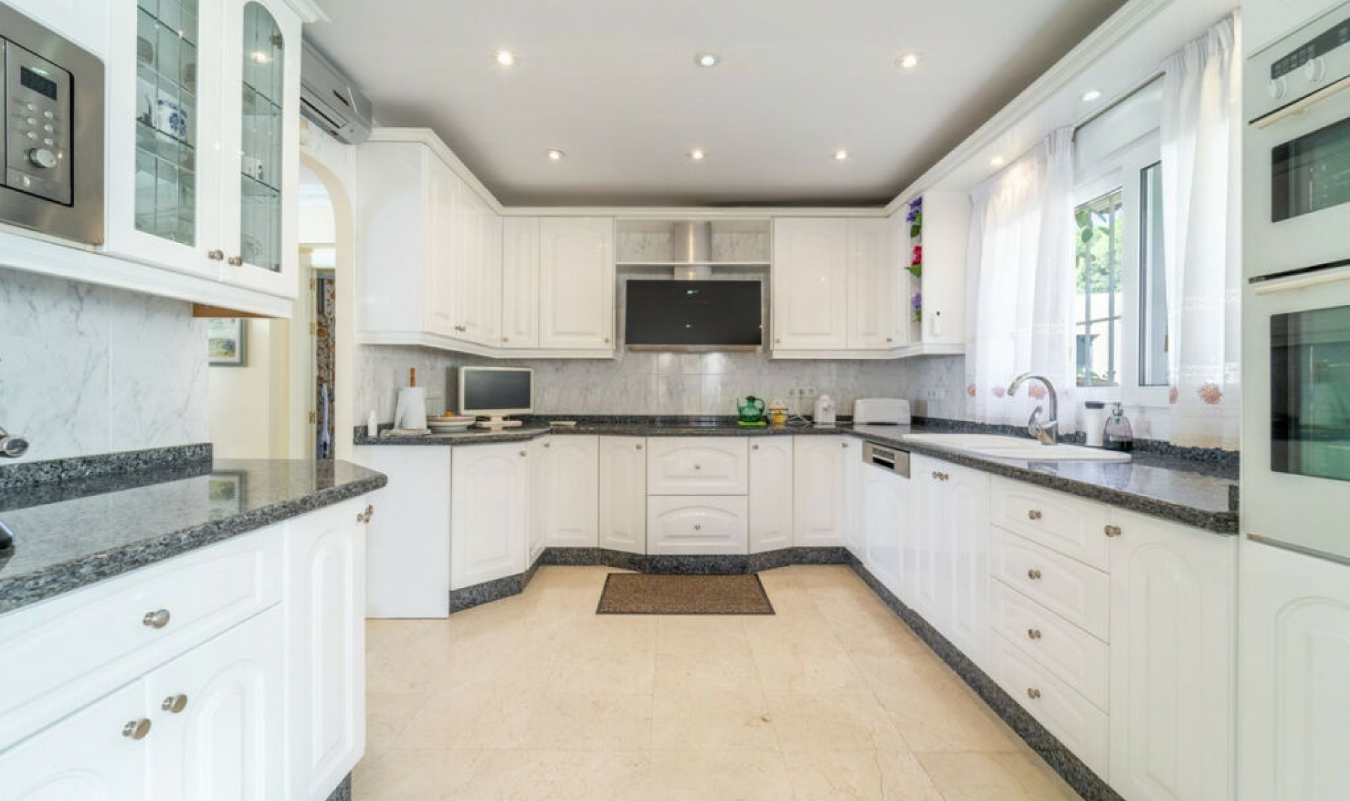 Resale - House -
Benalmadena Costa