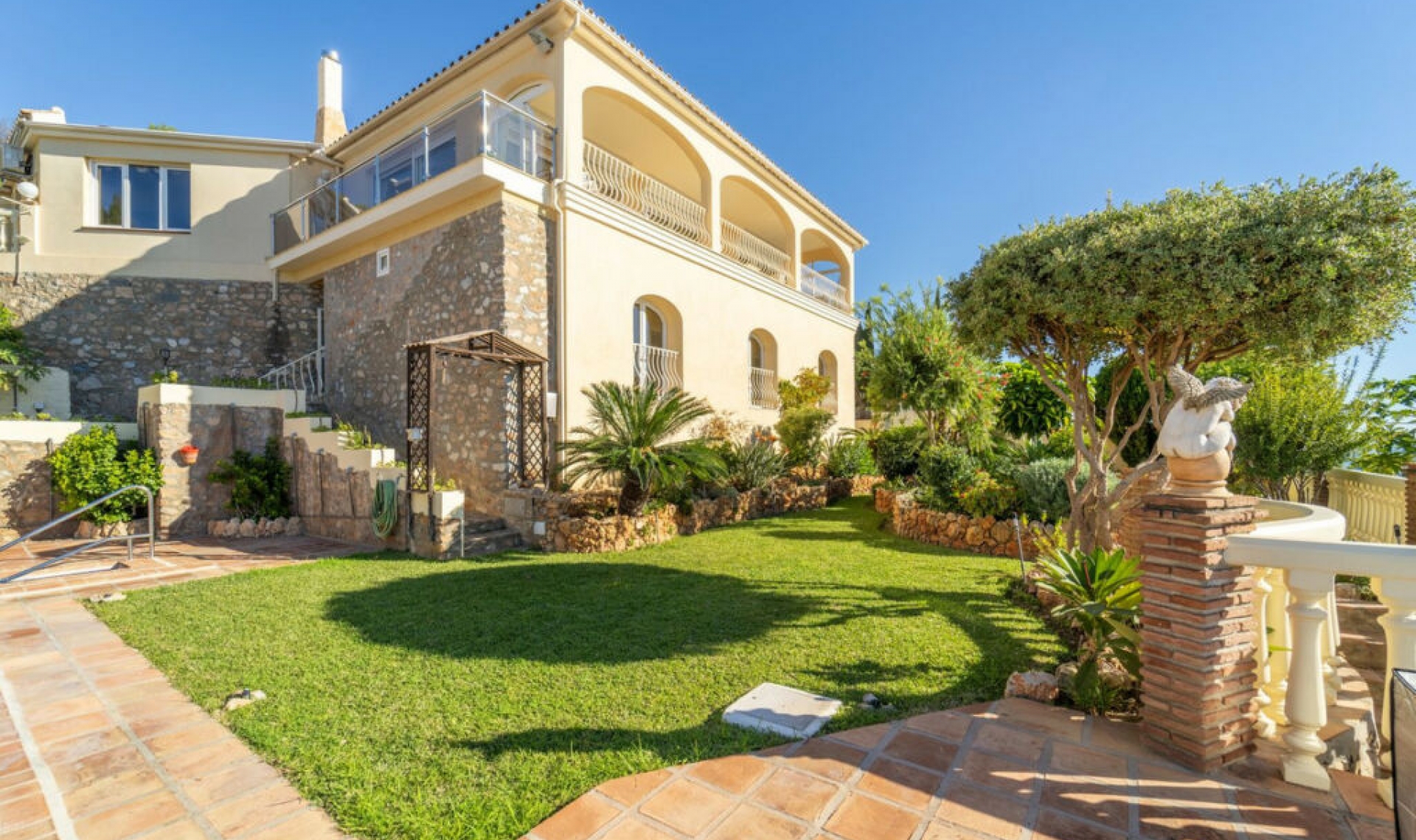 Resale - House -
Benalmadena Costa