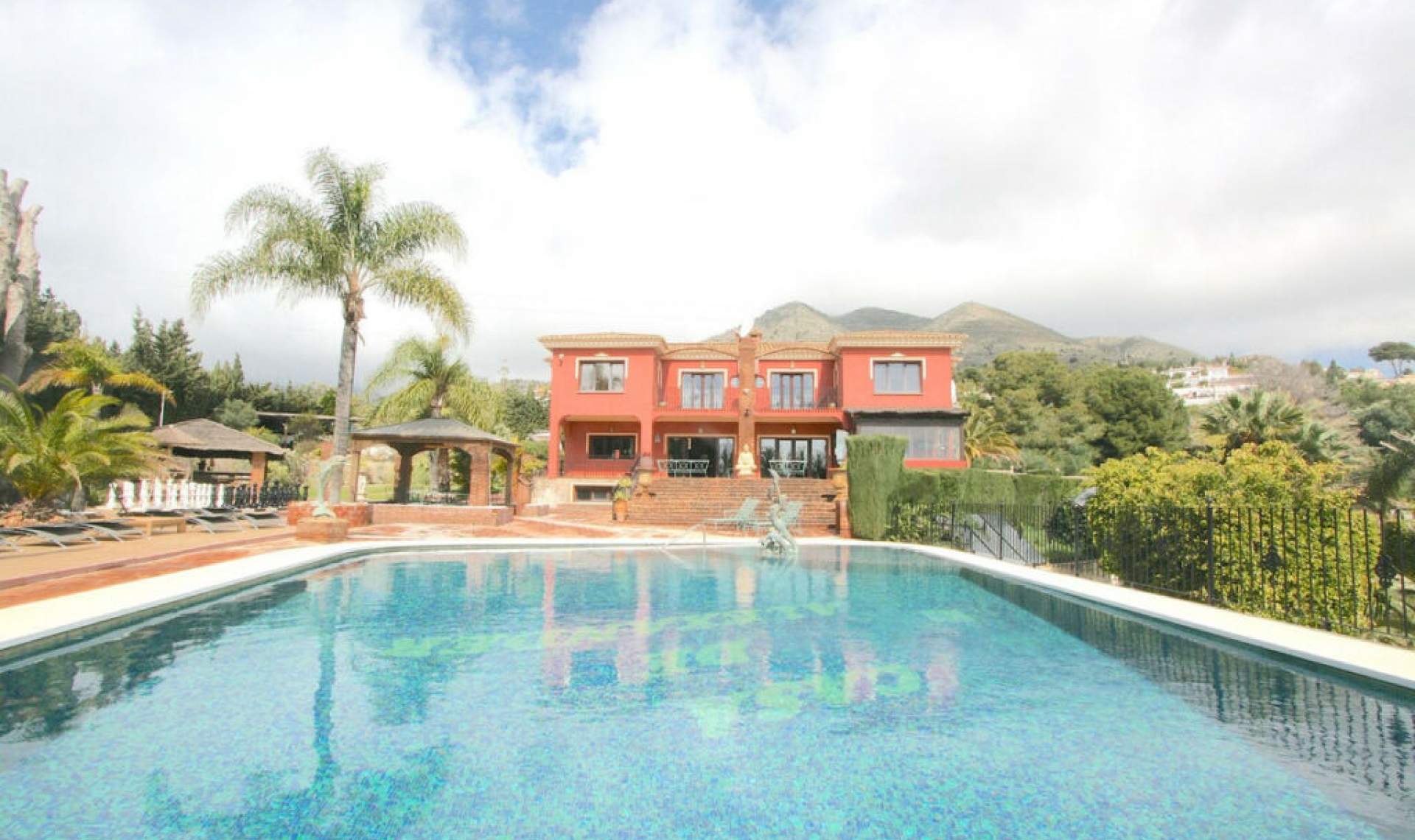 Resale - House -
Benalmadena Costa