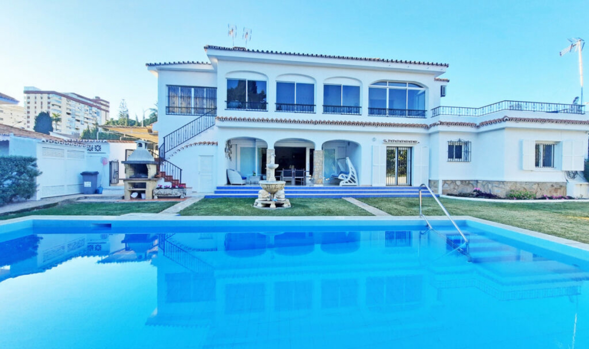 Resale - House -
Benalmadena Costa