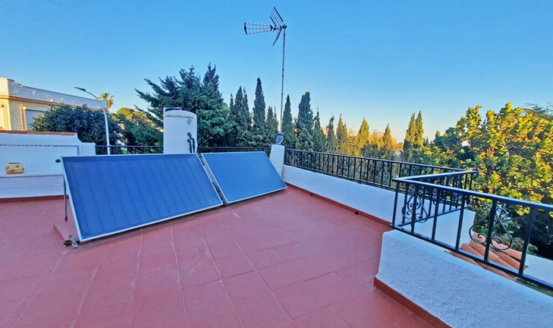 Resale - House -
Benalmadena Costa