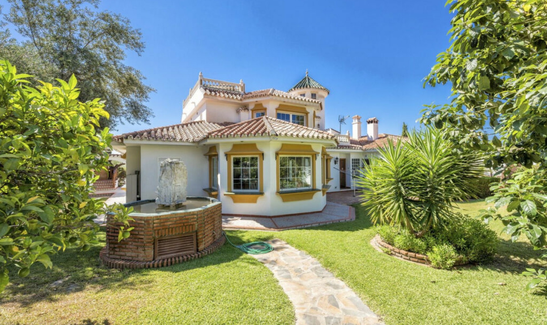 Resale - House -
Benalmadena Costa