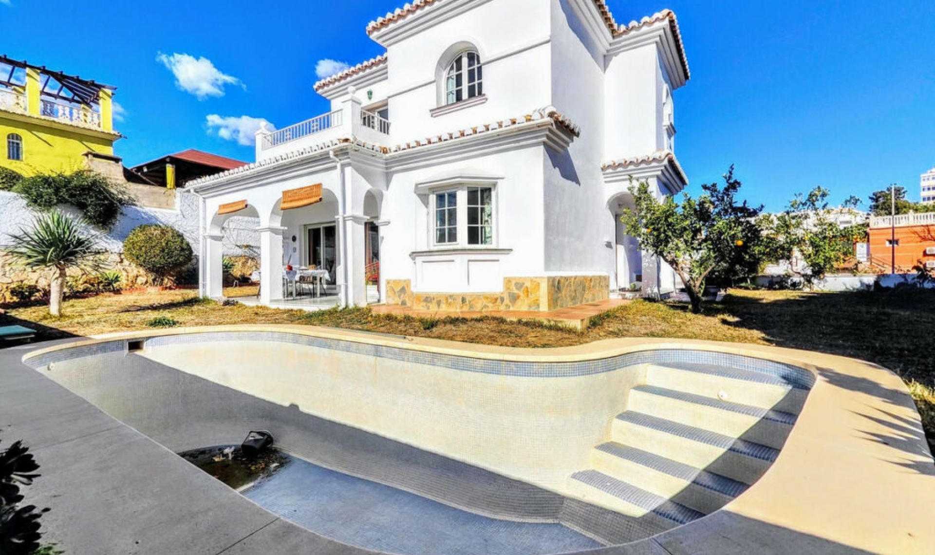 Resale - House -
Benalmadena Costa