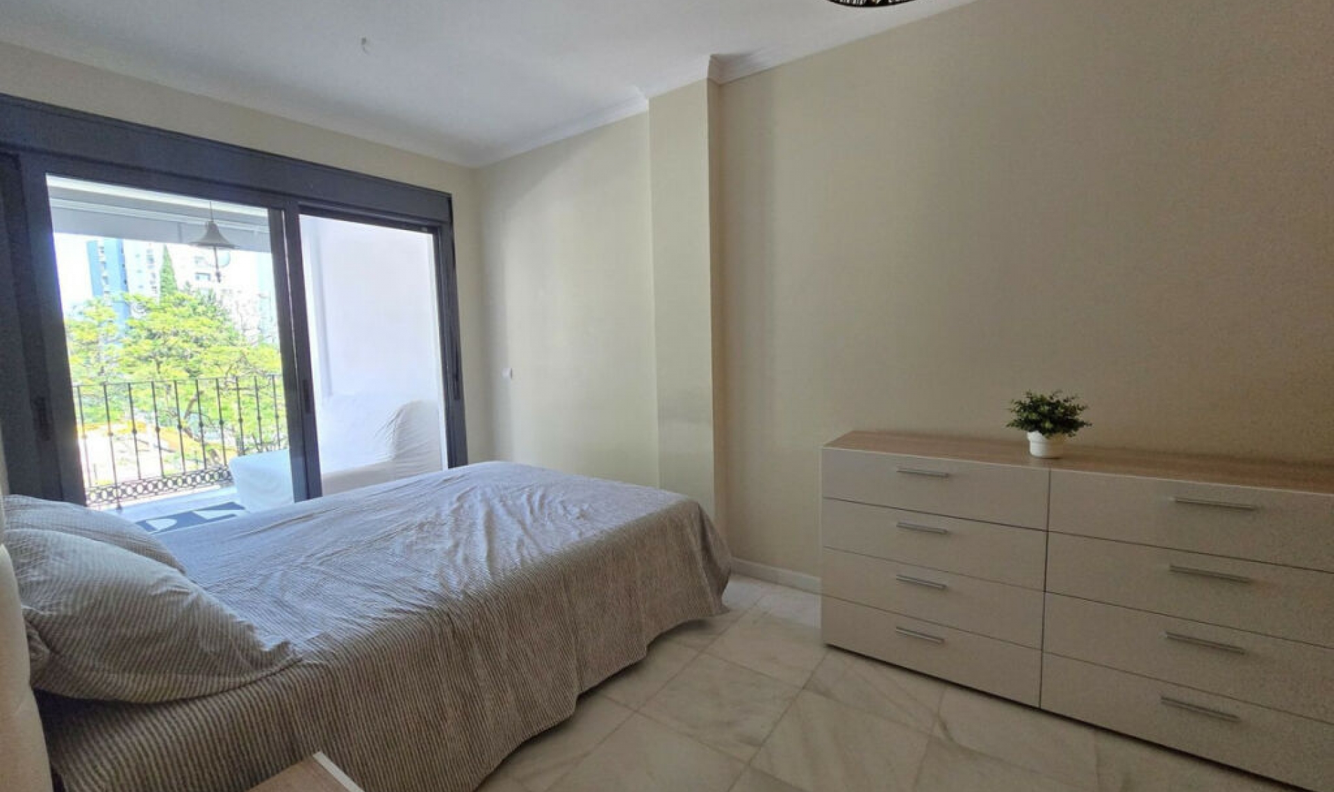Resale - House -
Benalmadena Costa