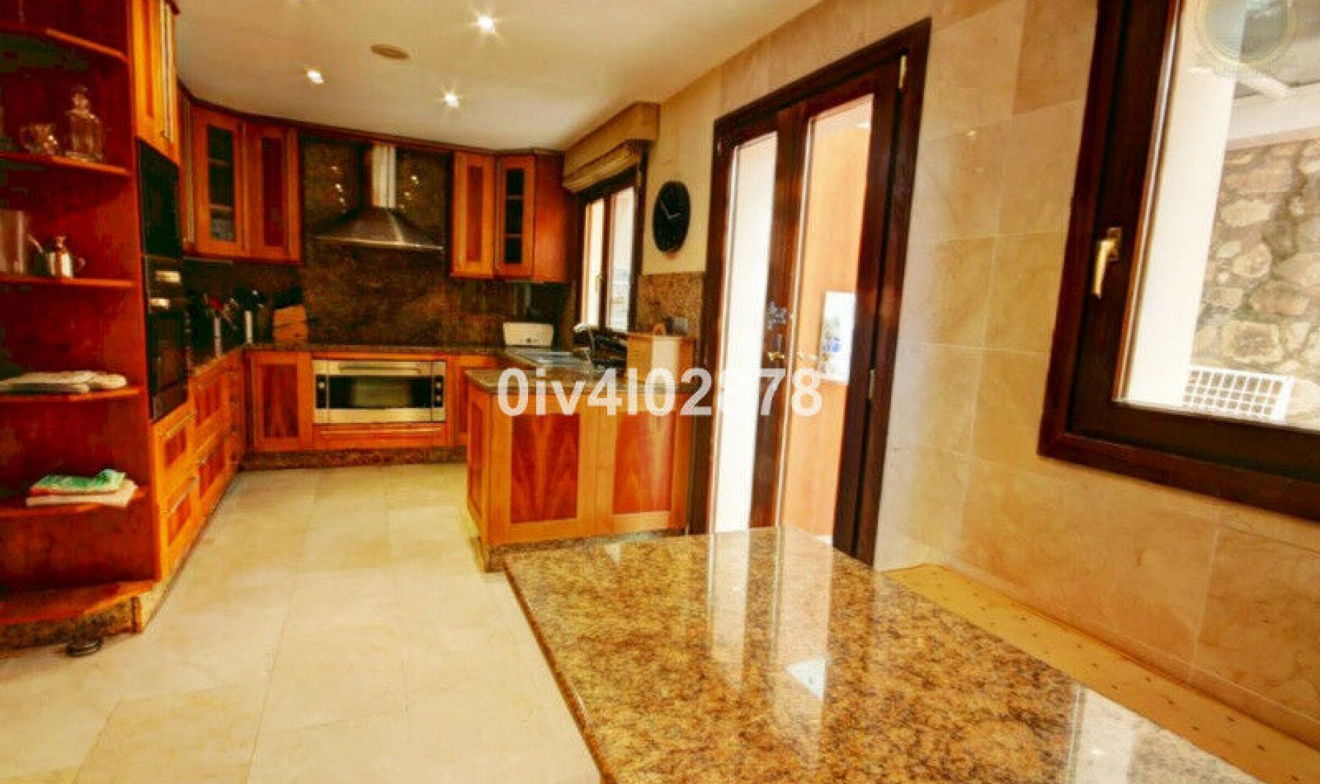 Resale - House -
Benalmadena Pueblo