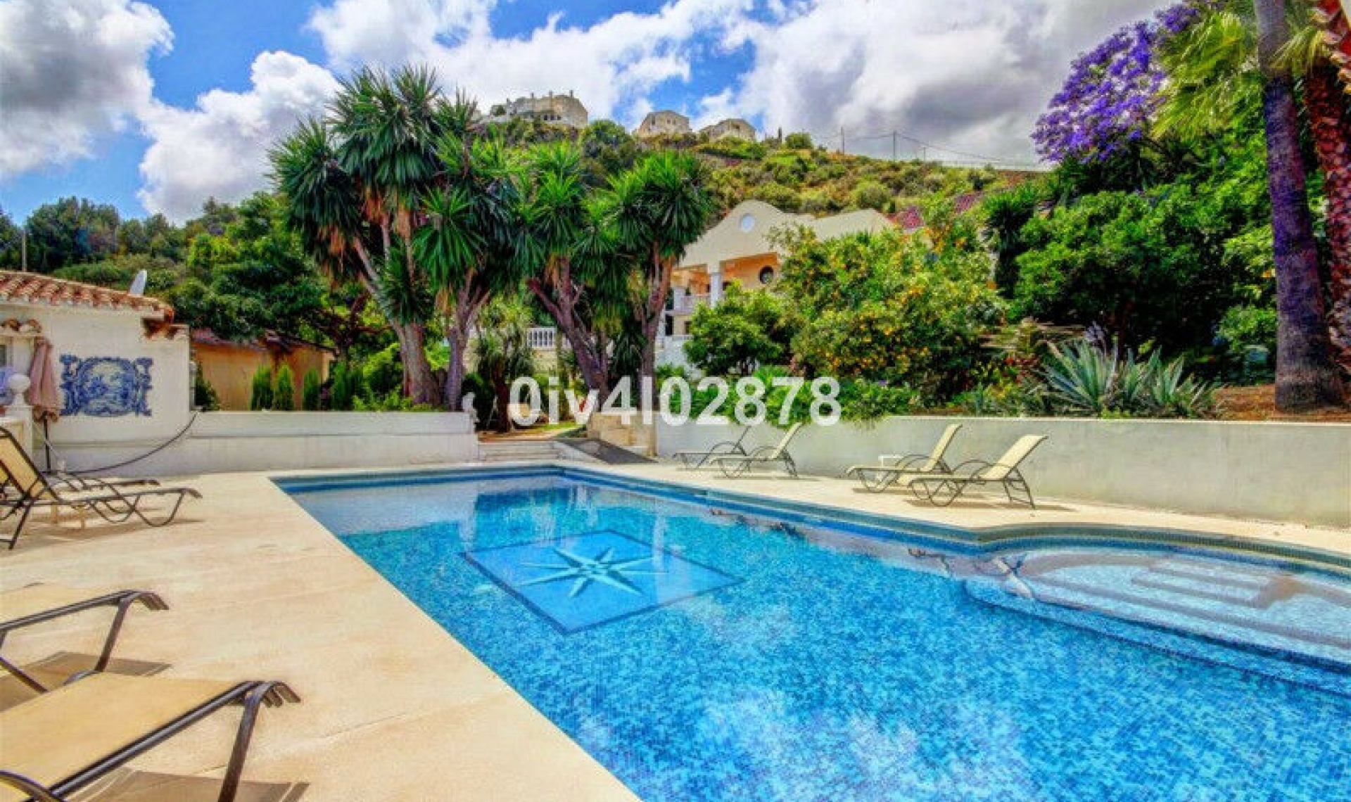 Resale - House -
Benalmadena Pueblo