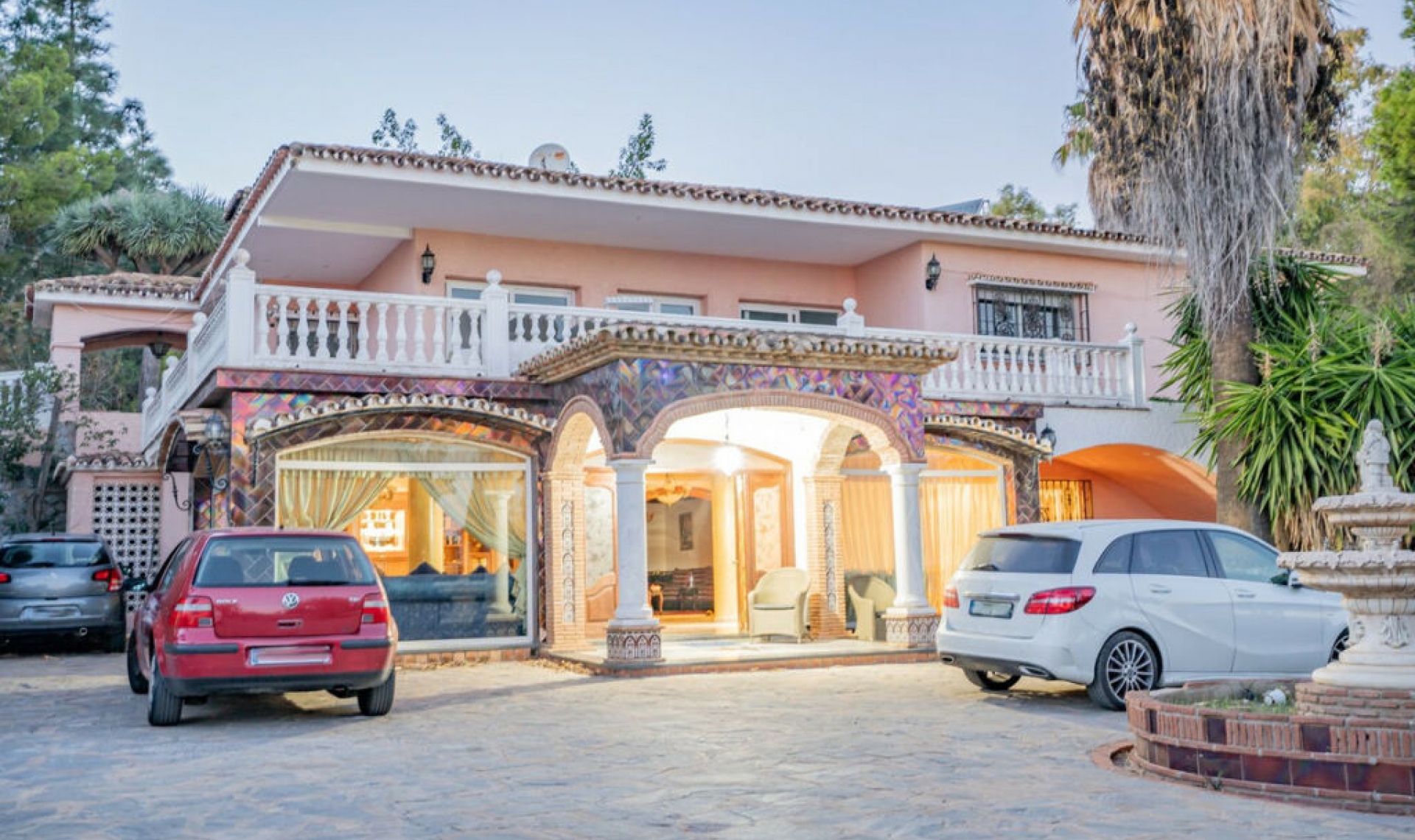 Resale - House -
Benalmadena Pueblo