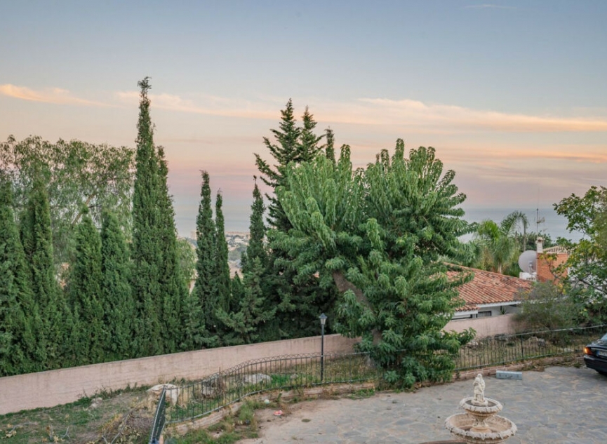 Resale - House -
Benalmadena Pueblo