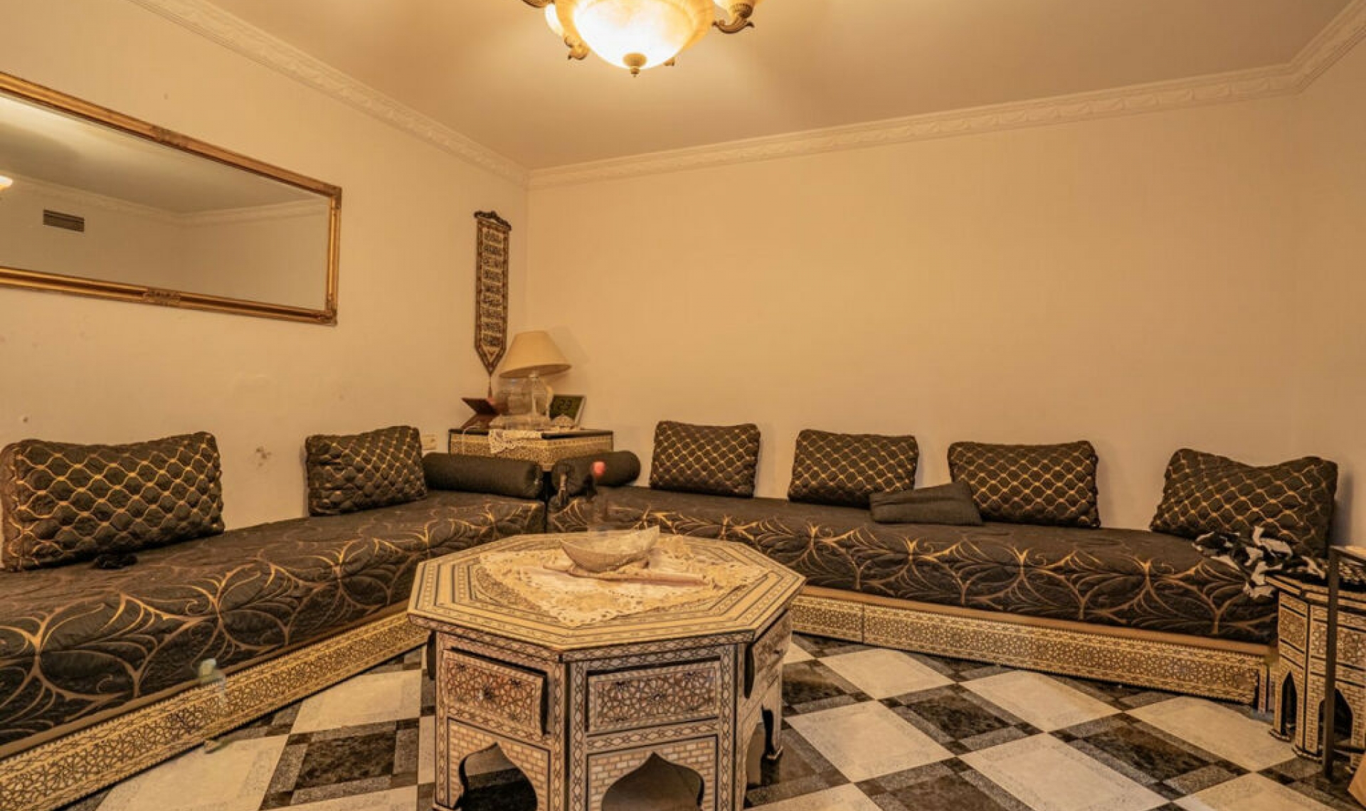 Resale - House -
Benalmadena Pueblo