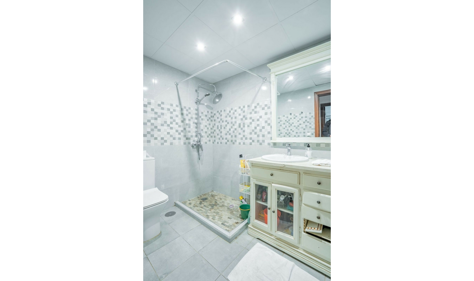 Resale - House -
Benalmadena Pueblo