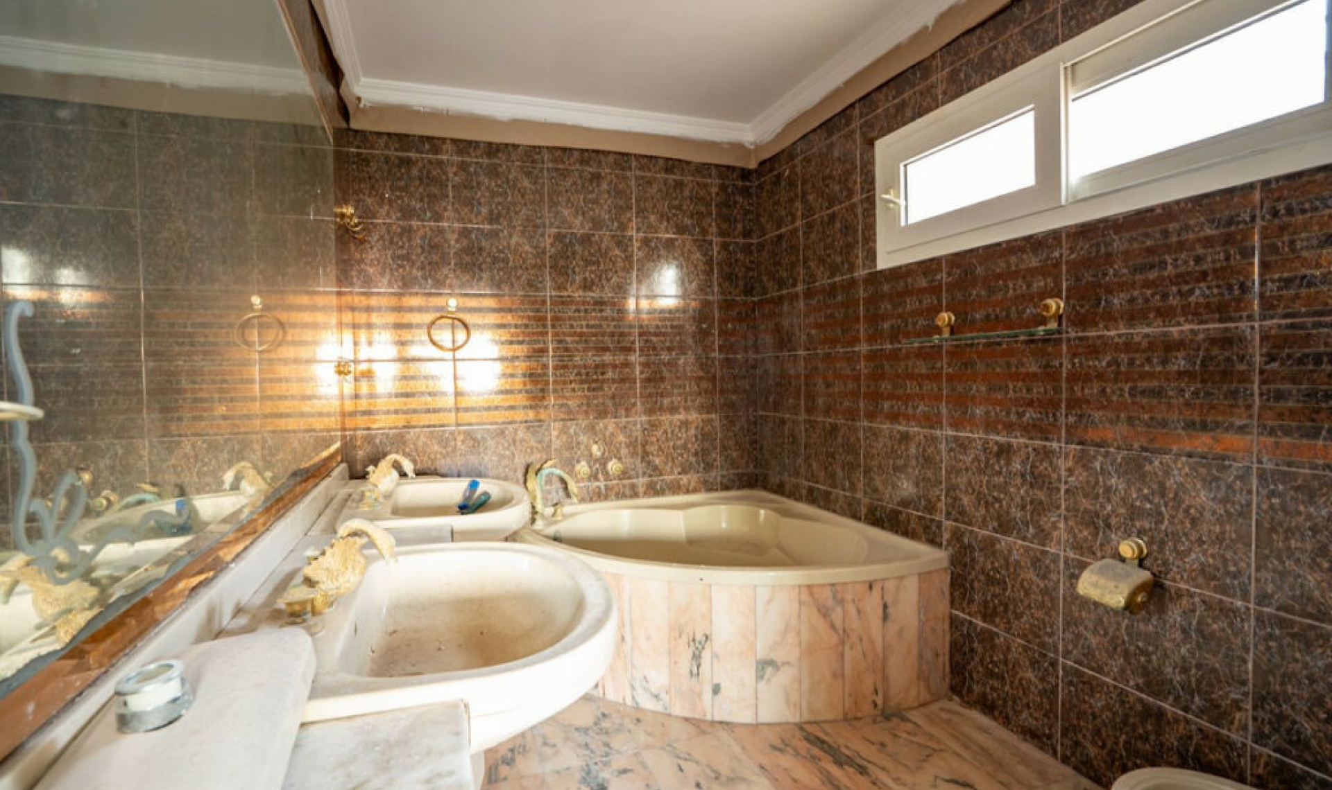 Resale - House -
Benalmadena Pueblo