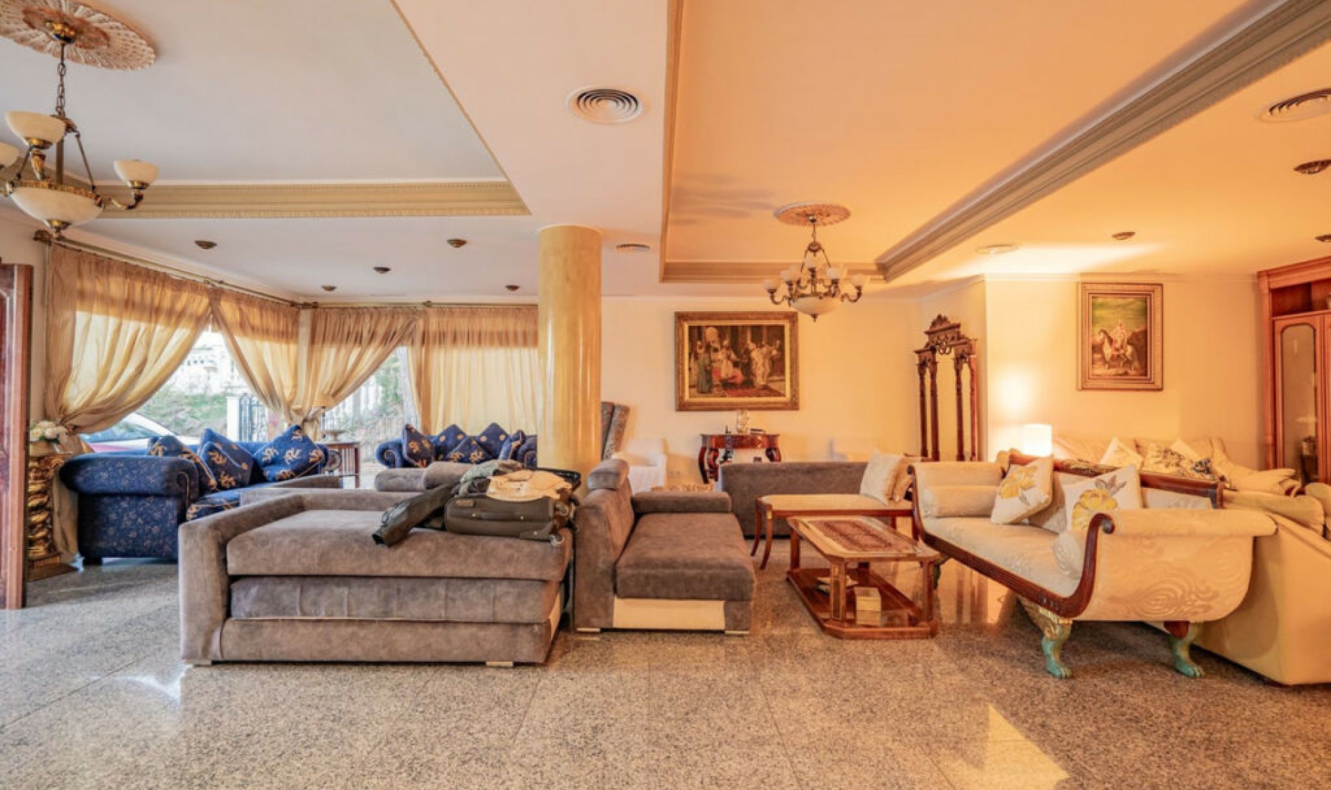 Resale - House -
Benalmadena Pueblo