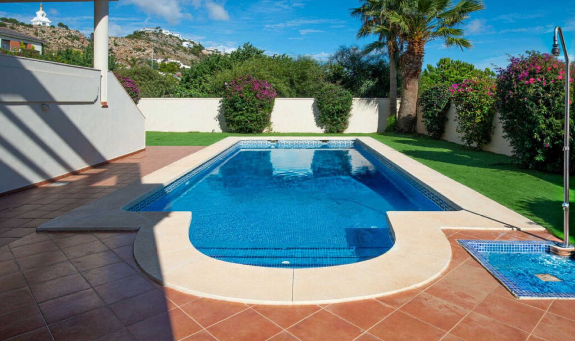 Resale - House -
Benalmadena Pueblo