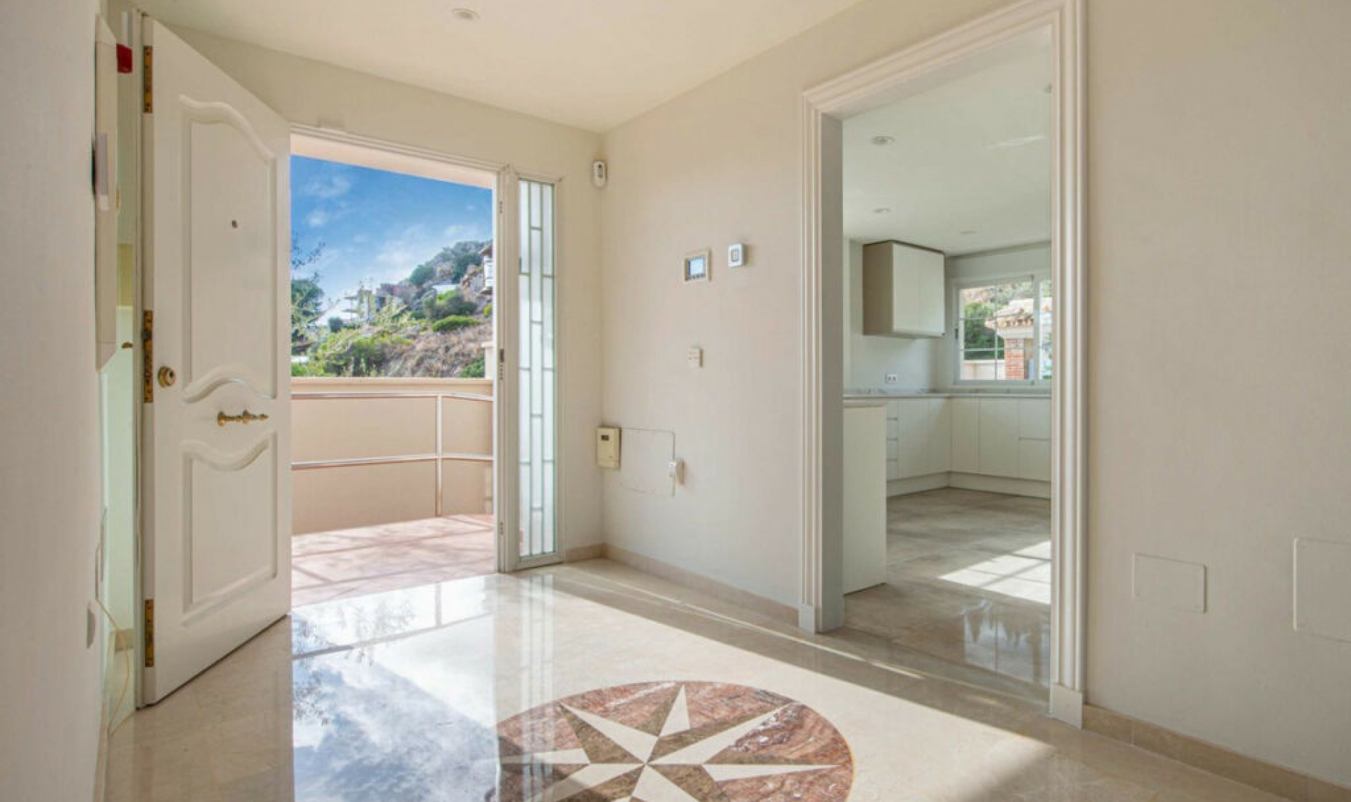 Resale - House -
Benalmadena Pueblo