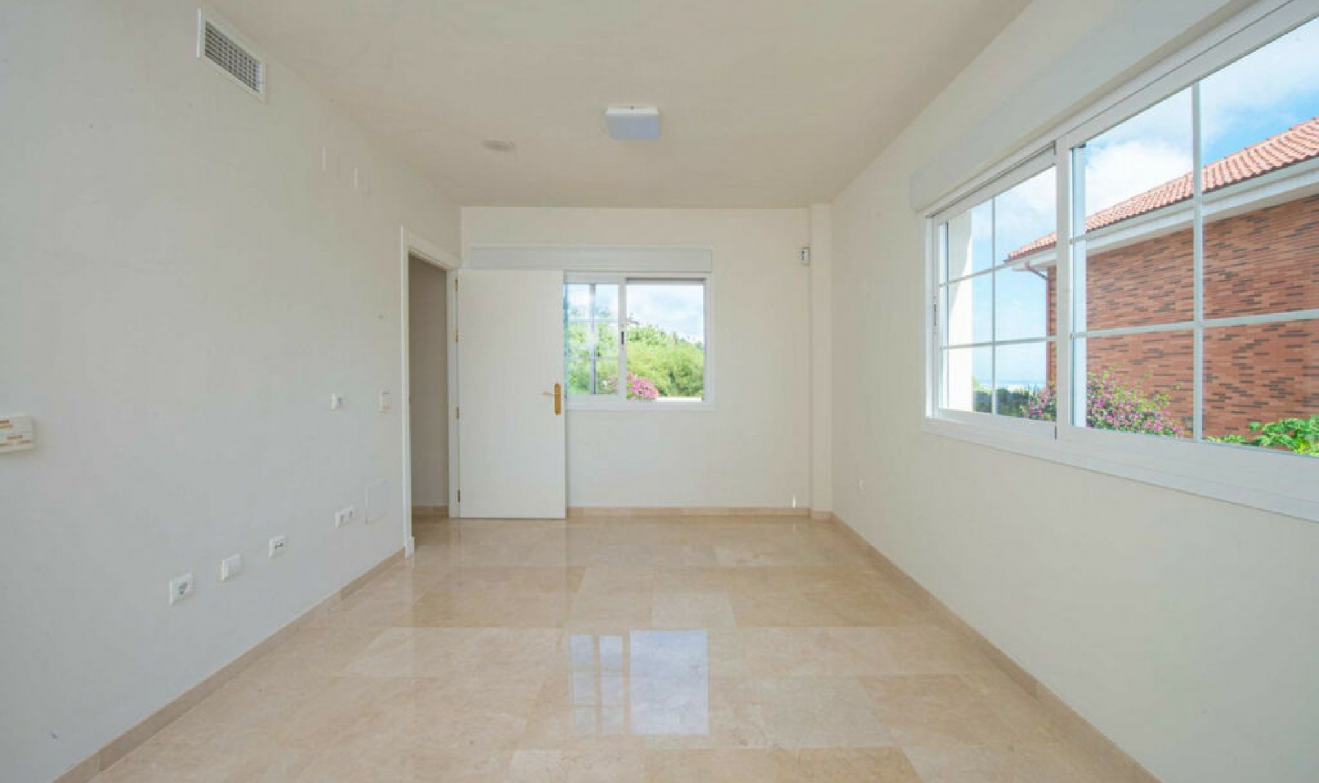 Resale - House -
Benalmadena Pueblo