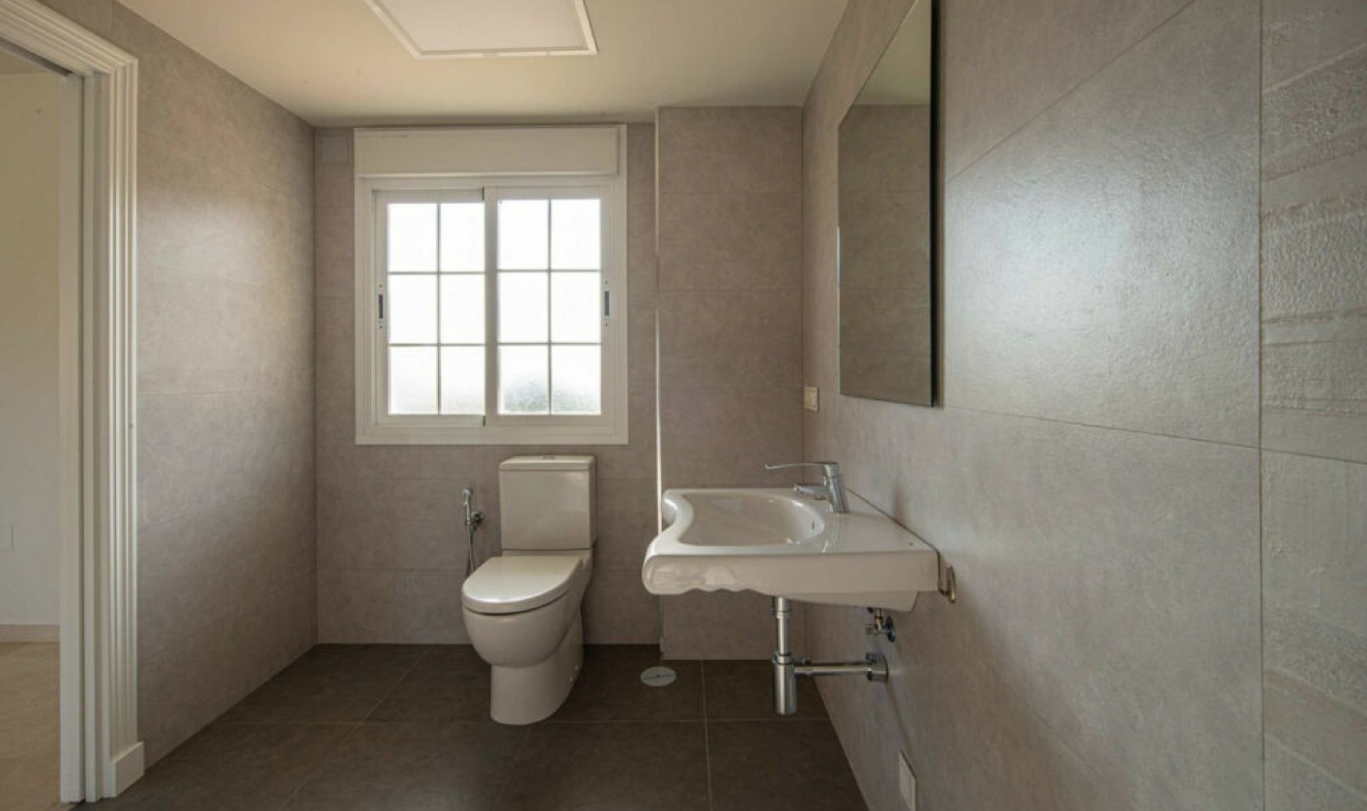 Resale - House -
Benalmadena Pueblo
