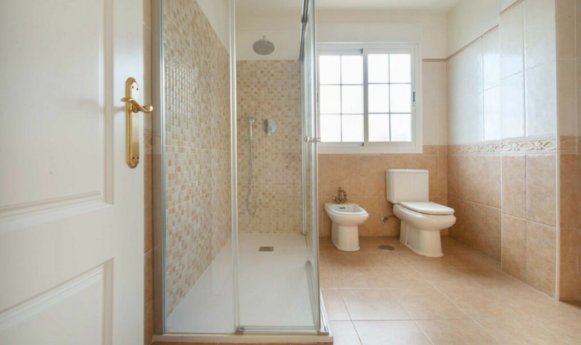 Resale - House -
Benalmadena Pueblo