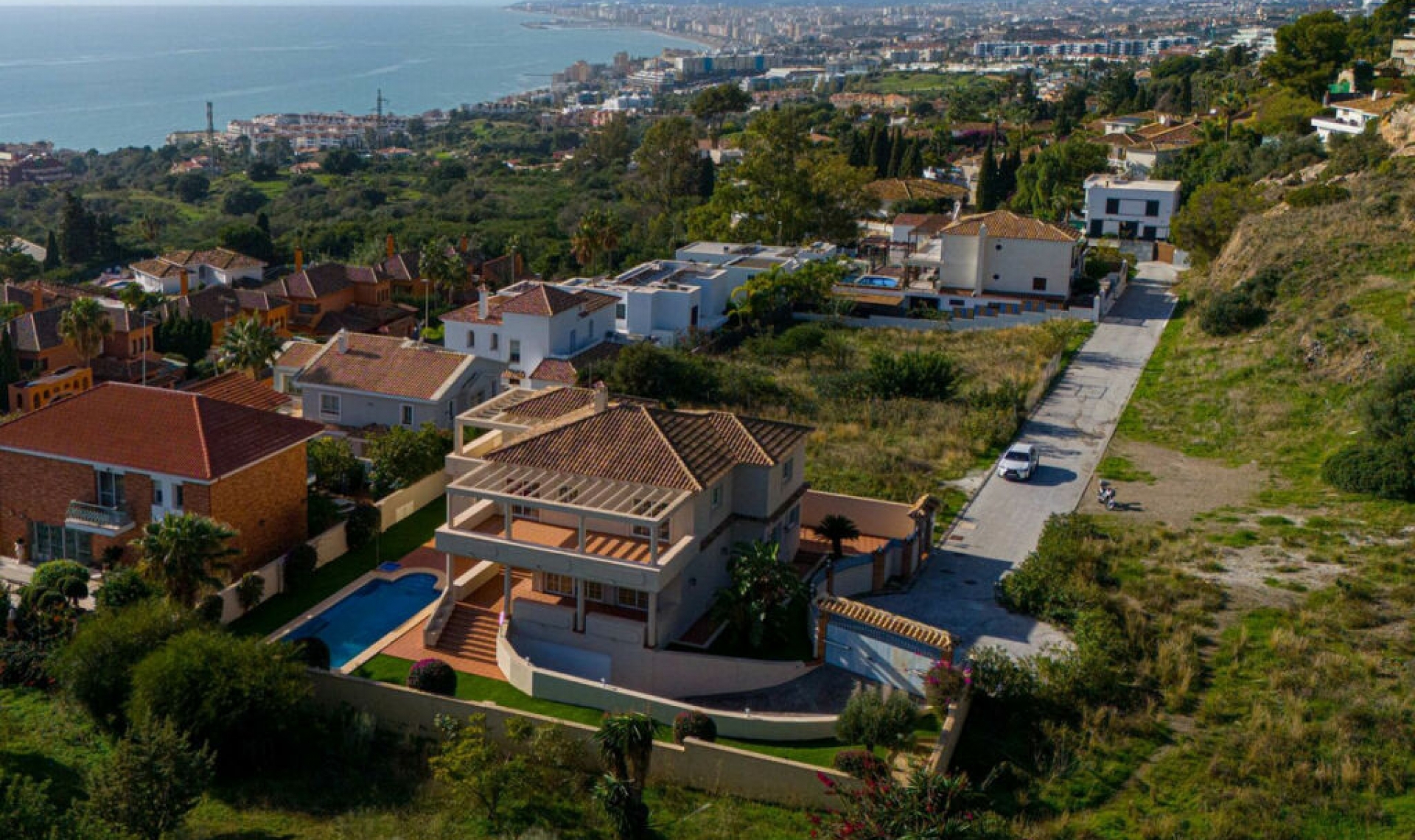 Resale - House -
Benalmadena Pueblo