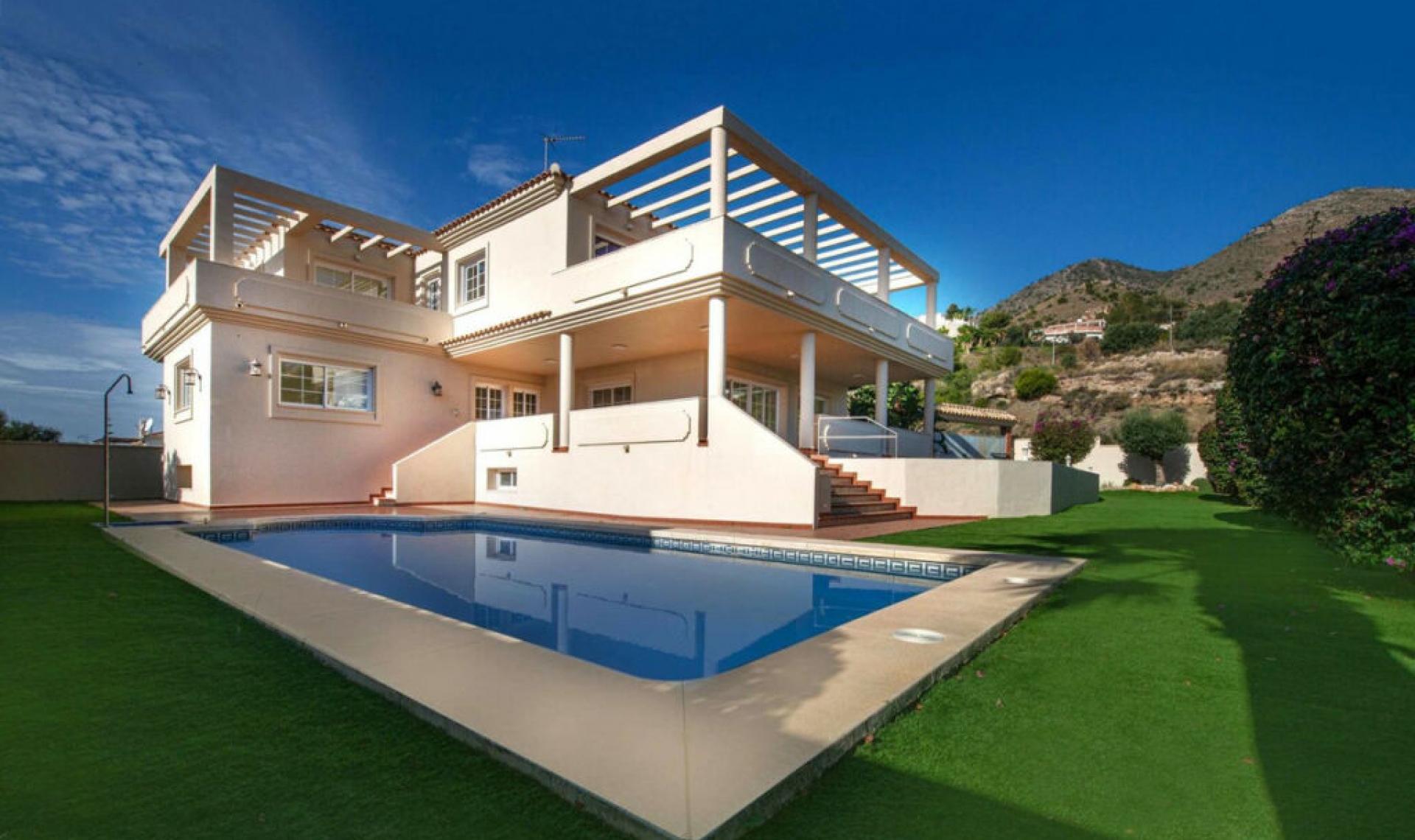 Resale - House -
Benalmadena Pueblo