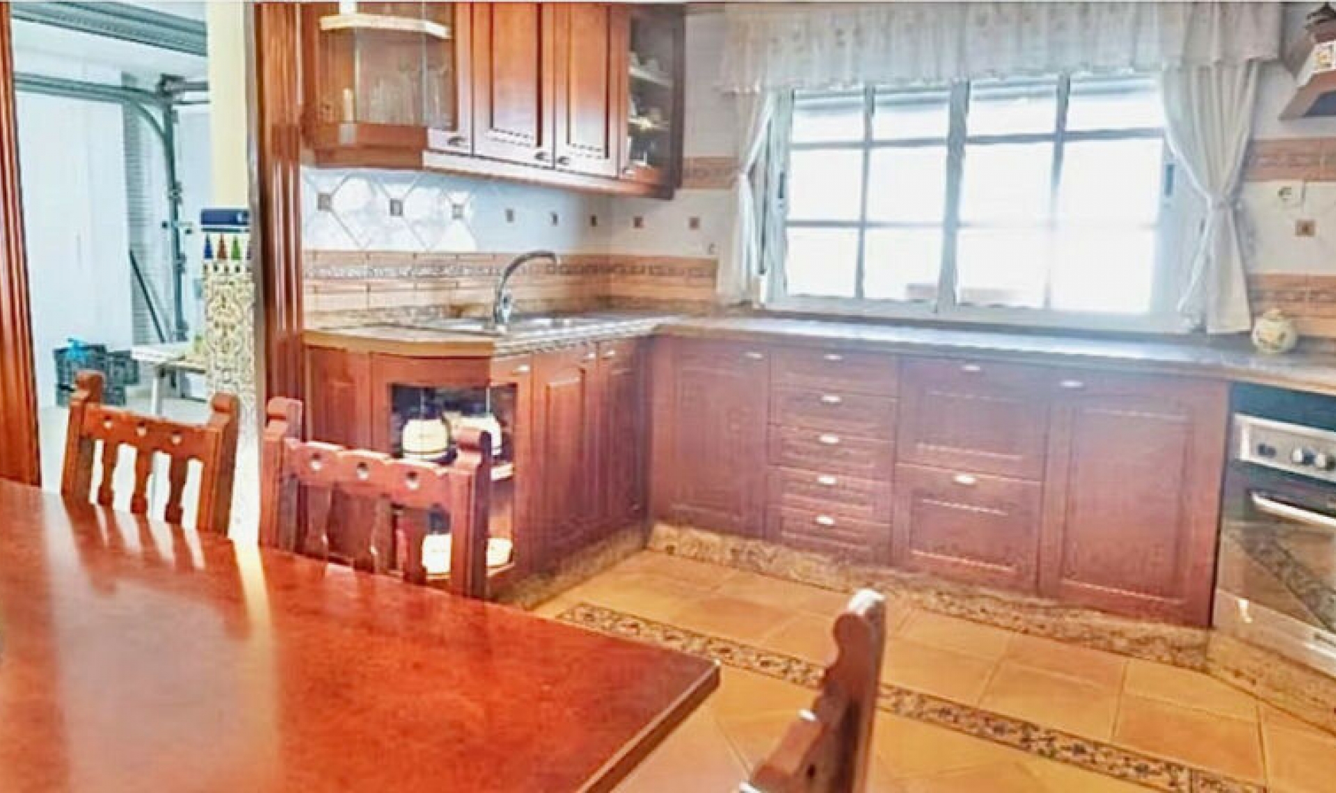 Resale - House -
Benalmadena Pueblo