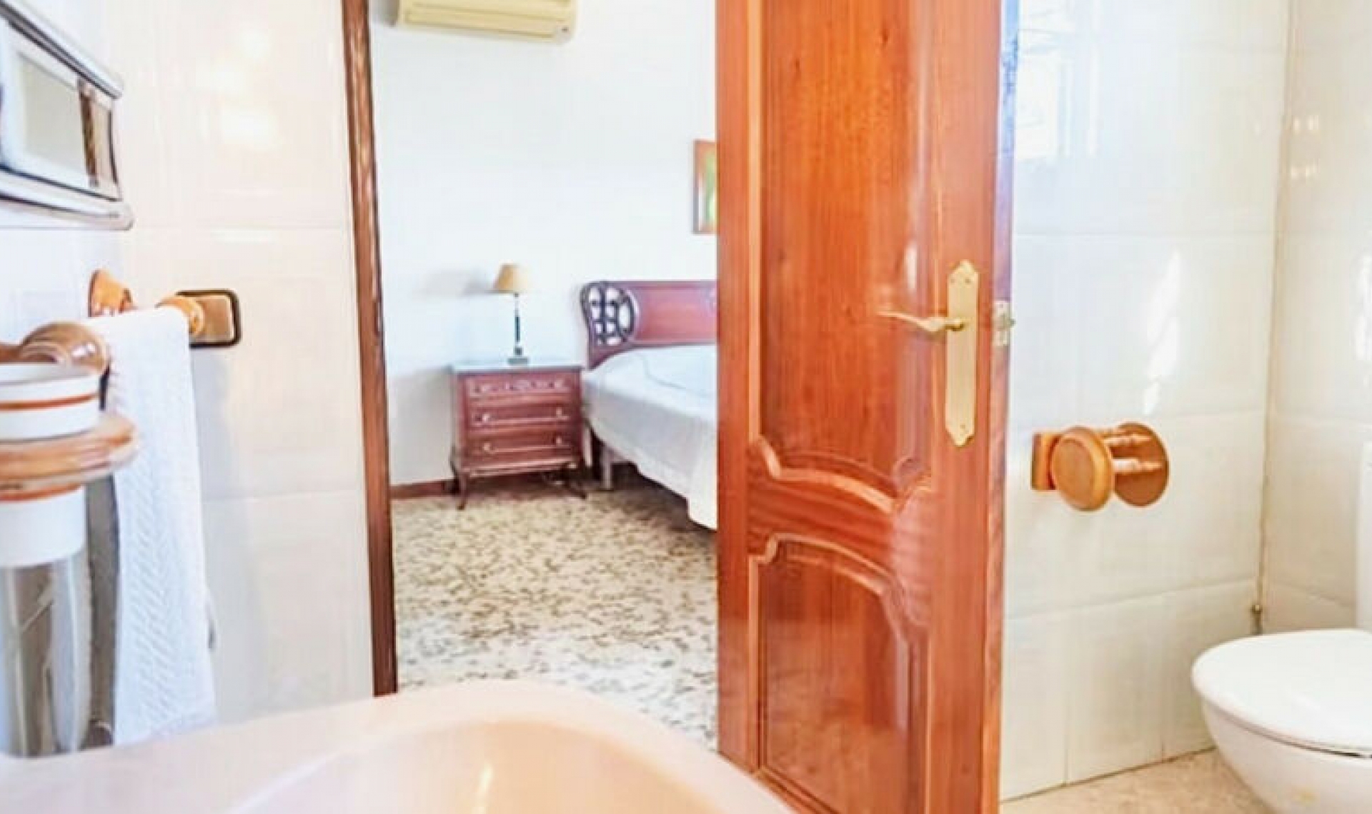 Resale - House -
Benalmadena Pueblo