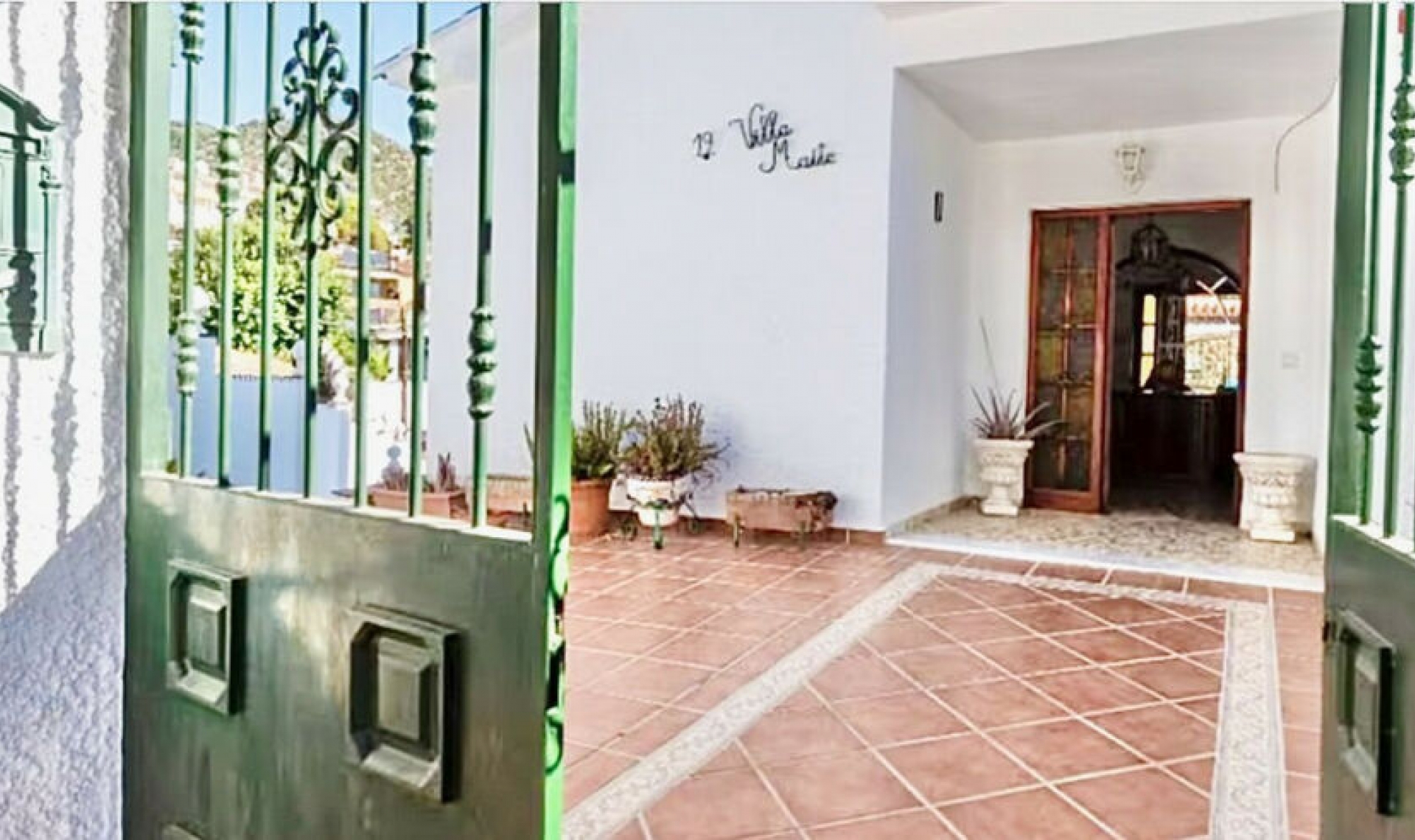 Resale - House -
Benalmadena Pueblo