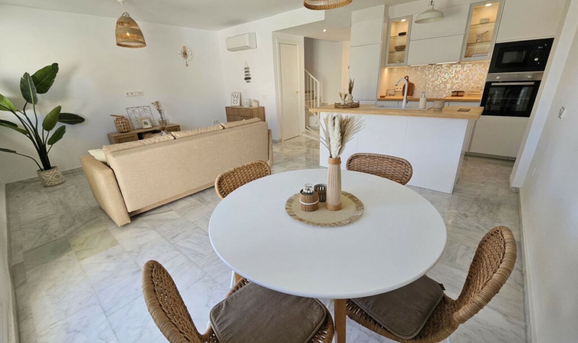 Resale - House -
Benalmadena Pueblo