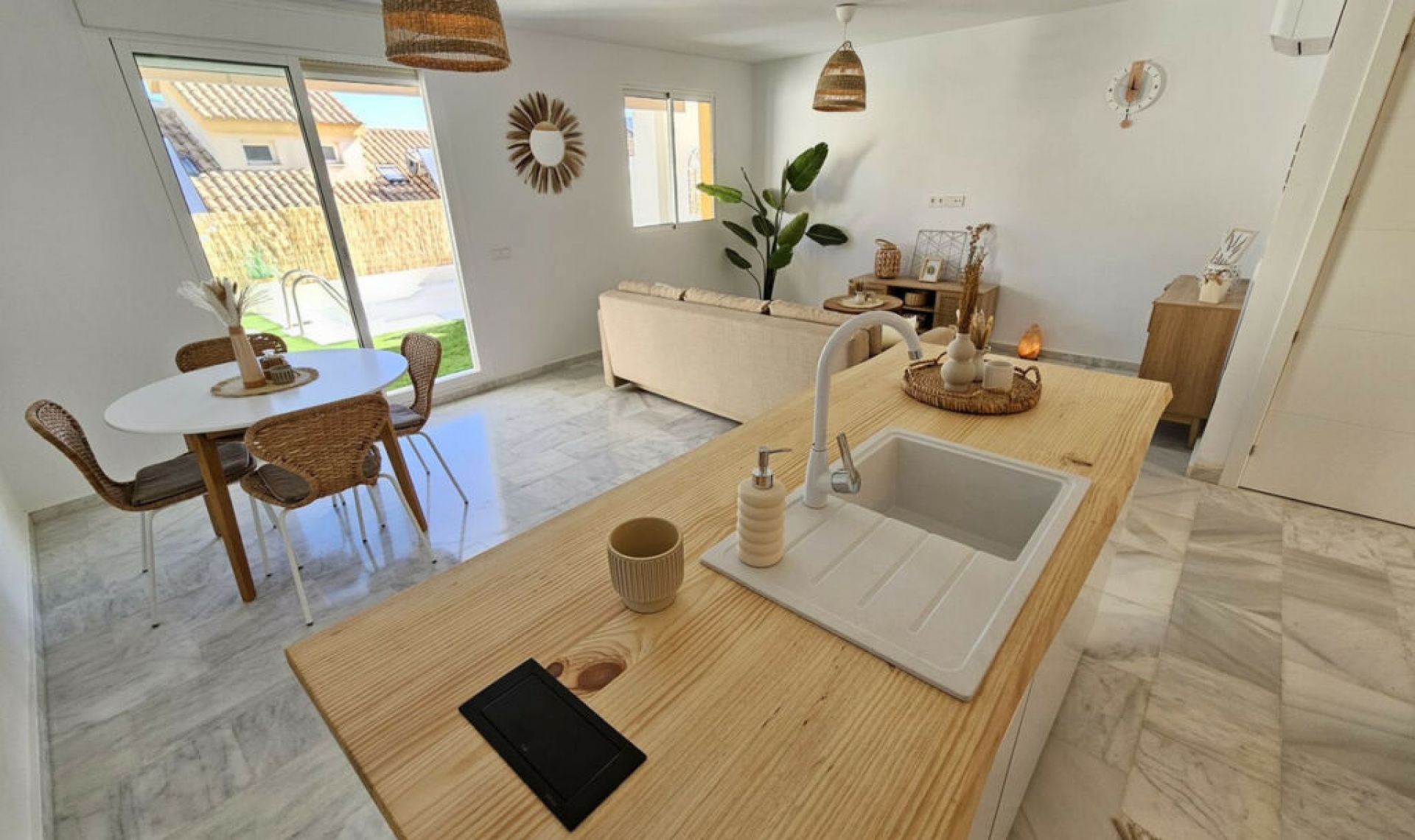 Resale - House -
Benalmadena Pueblo