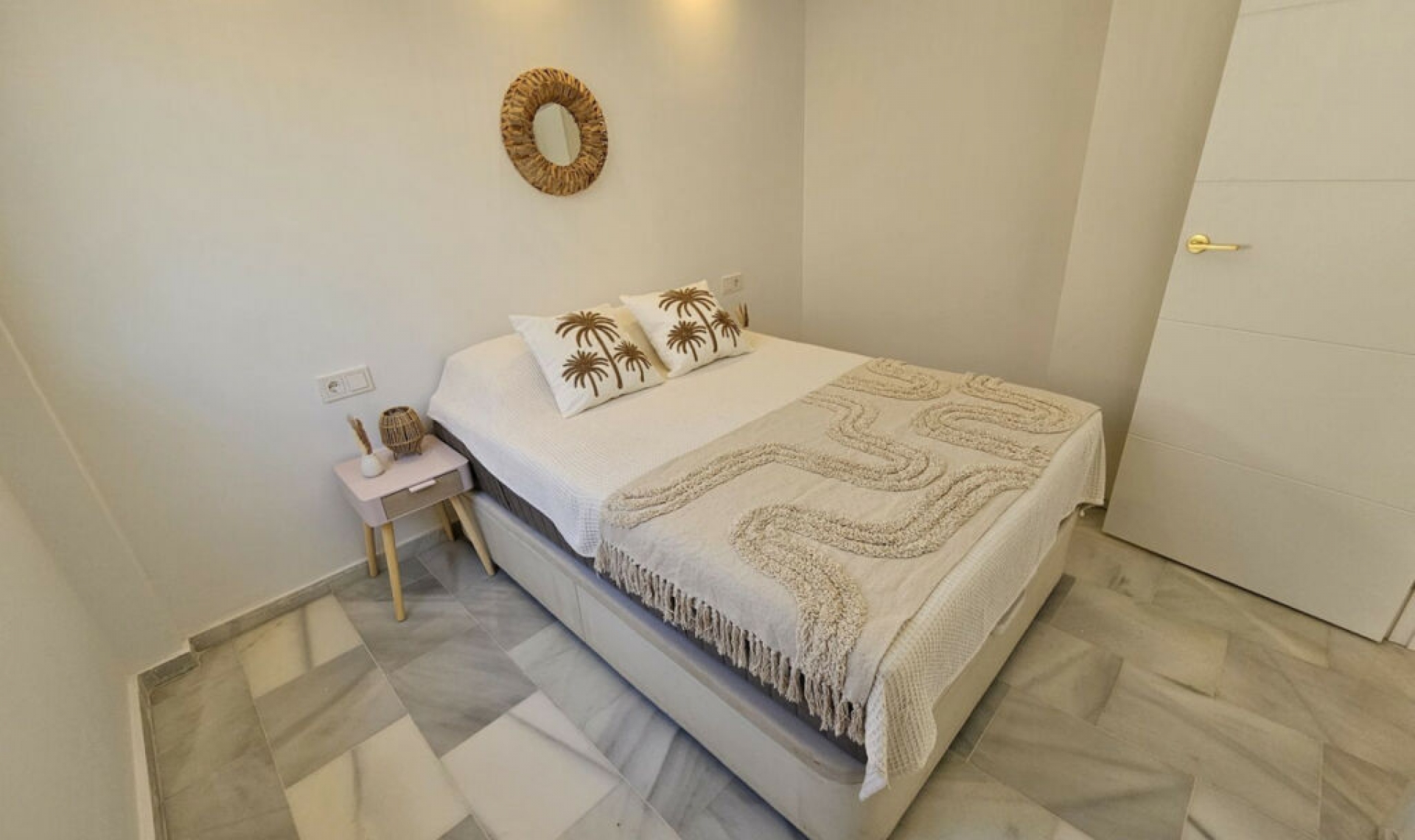 Resale - House -
Benalmadena Pueblo