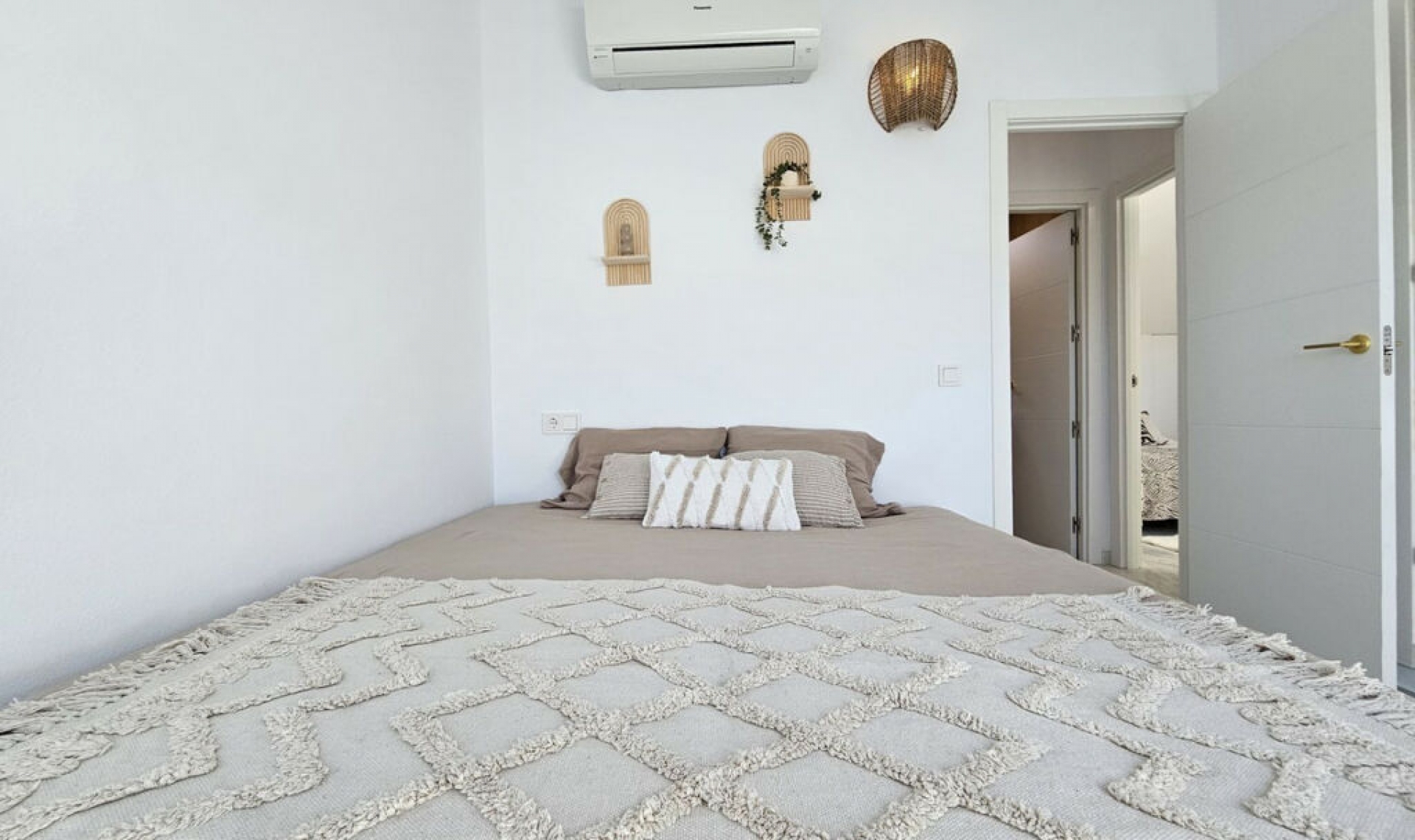 Resale - House -
Benalmadena Pueblo