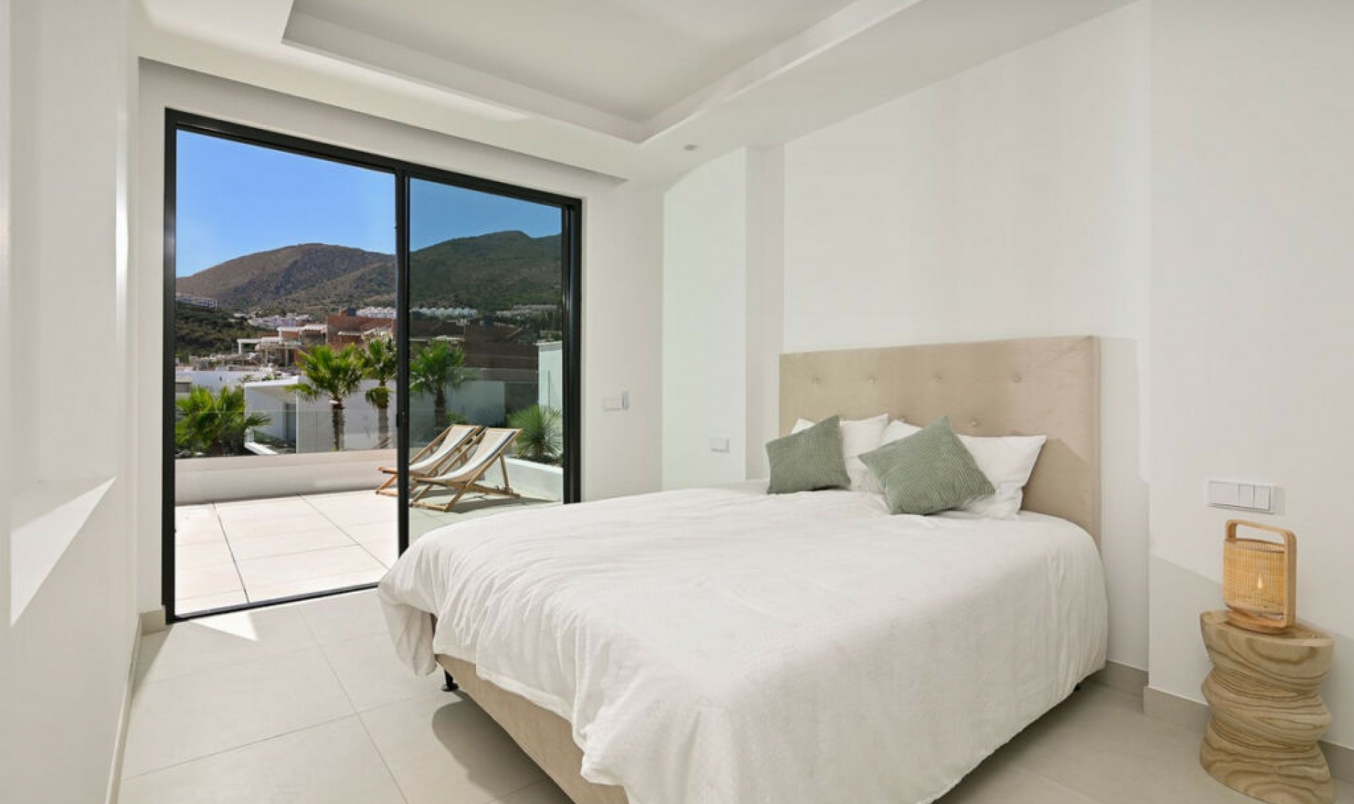 Resale - House -
Benalmadena Pueblo