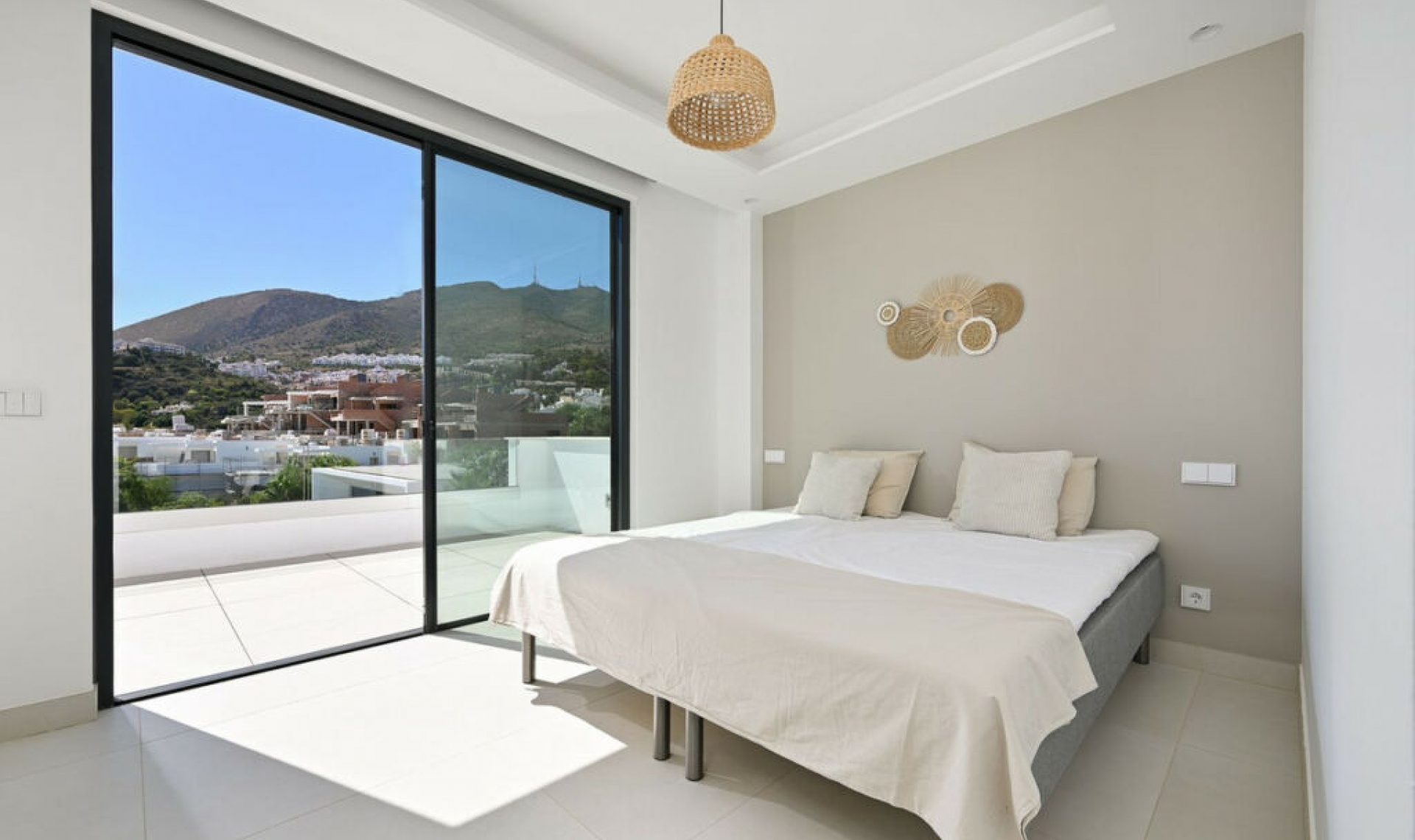 Resale - House -
Benalmadena Pueblo