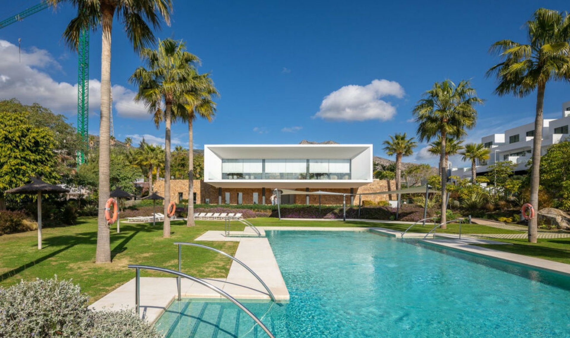 Resale - House -
Benalmadena Pueblo