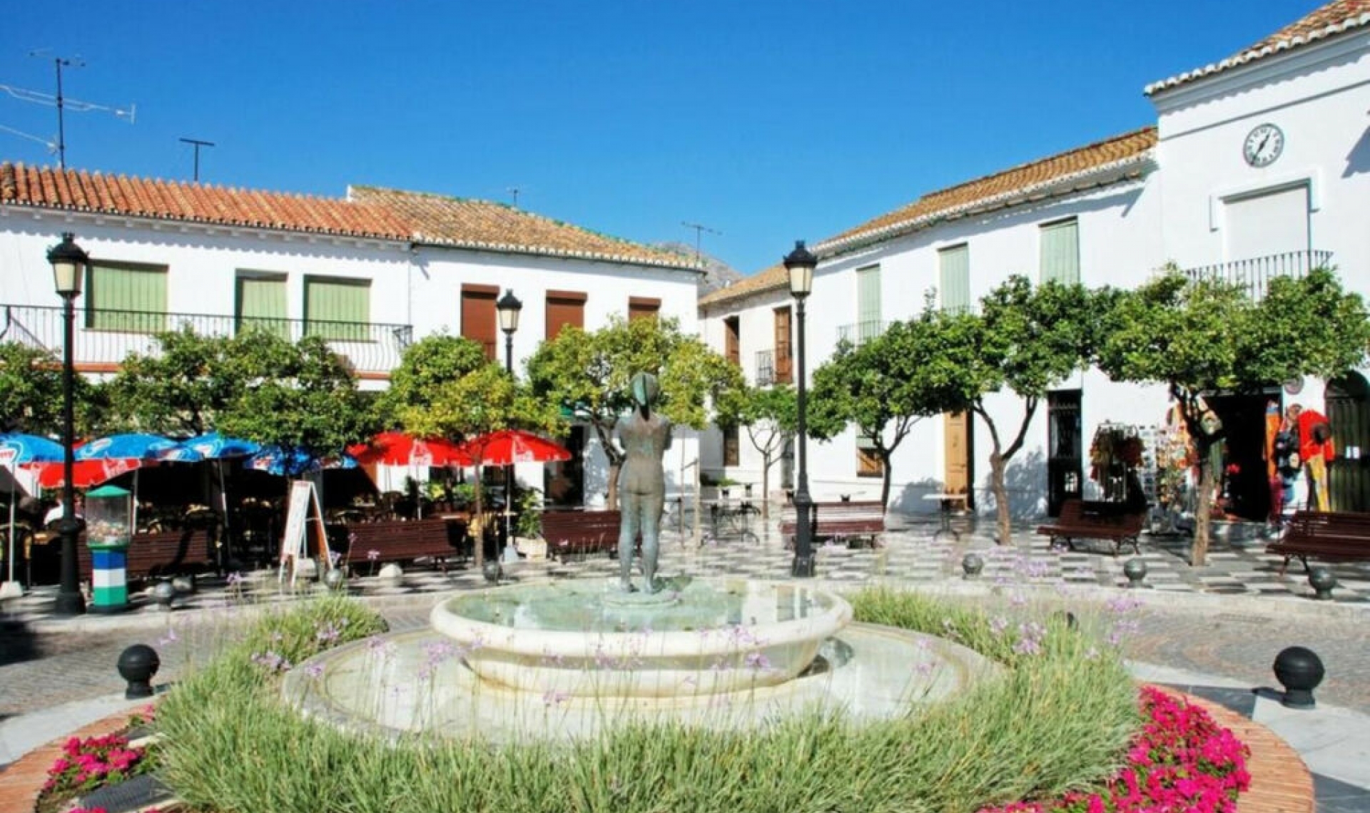 Resale - House -
Benalmadena Pueblo