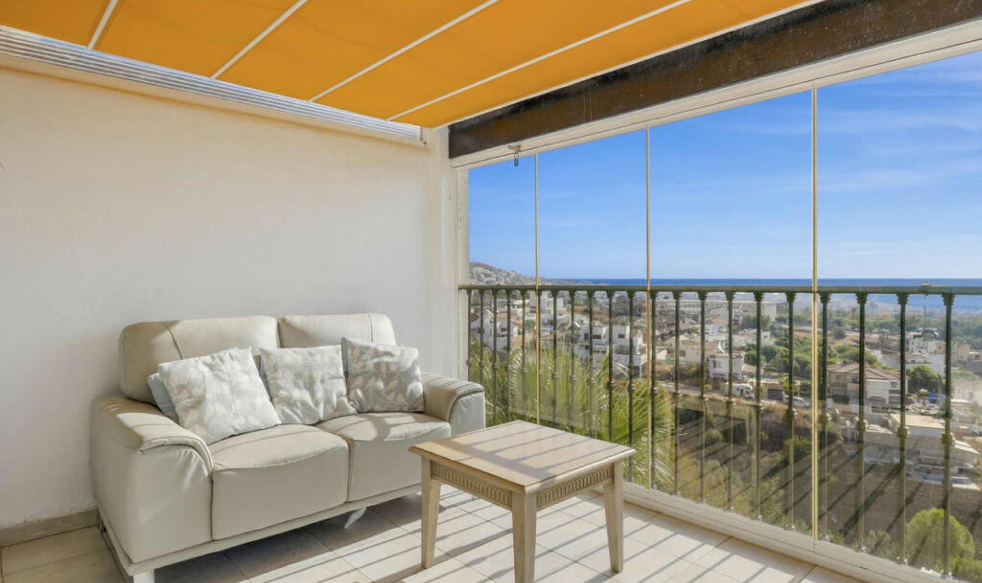 Resale - House -
Benalmadena Pueblo