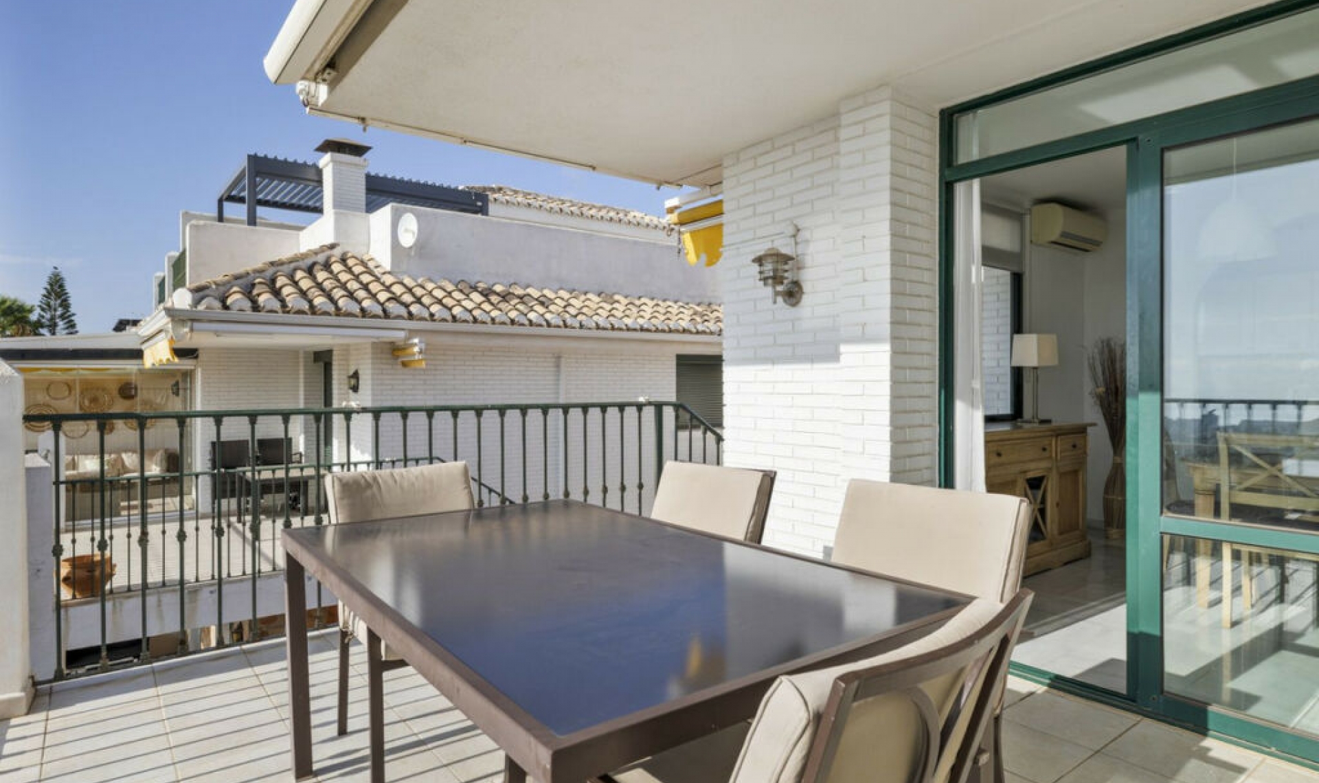 Resale - House -
Benalmadena Pueblo