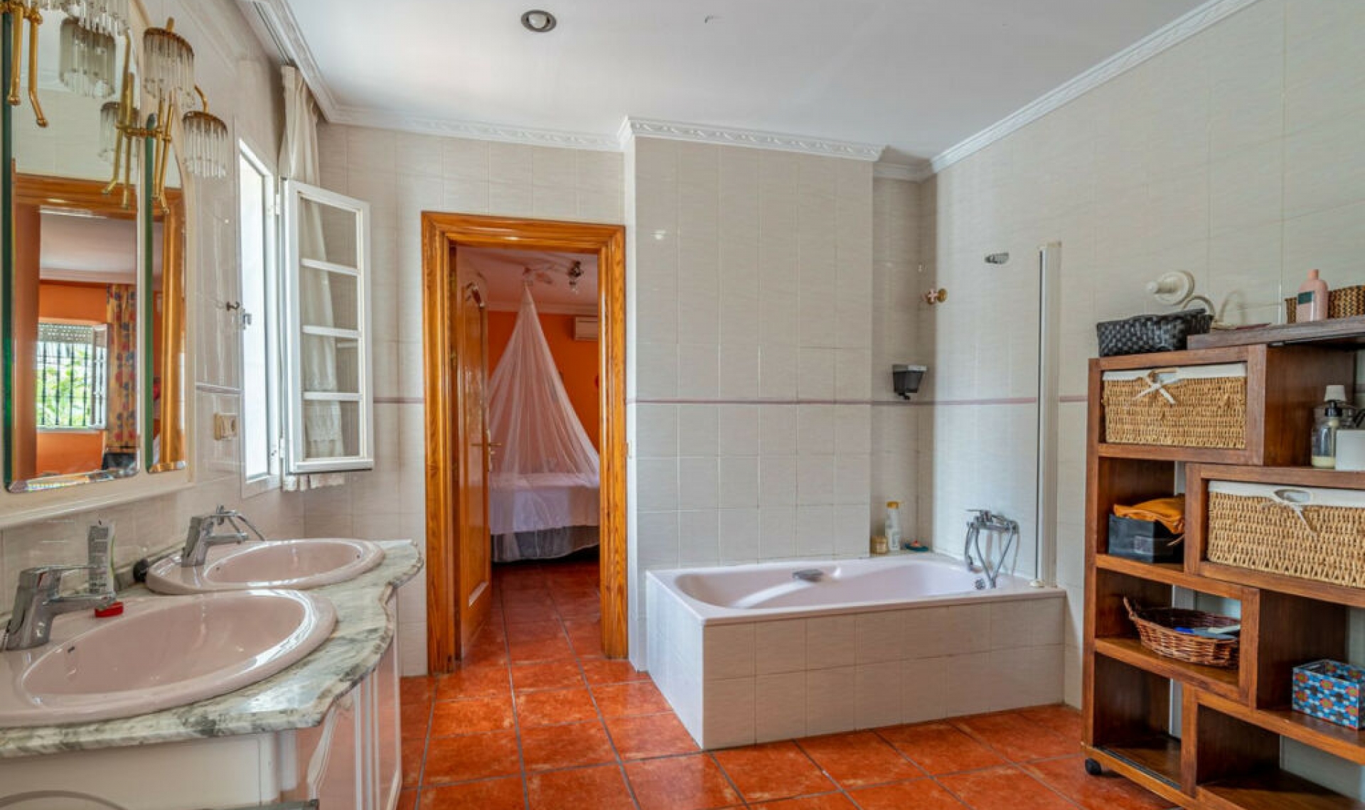Resale - House -
Benalmadena